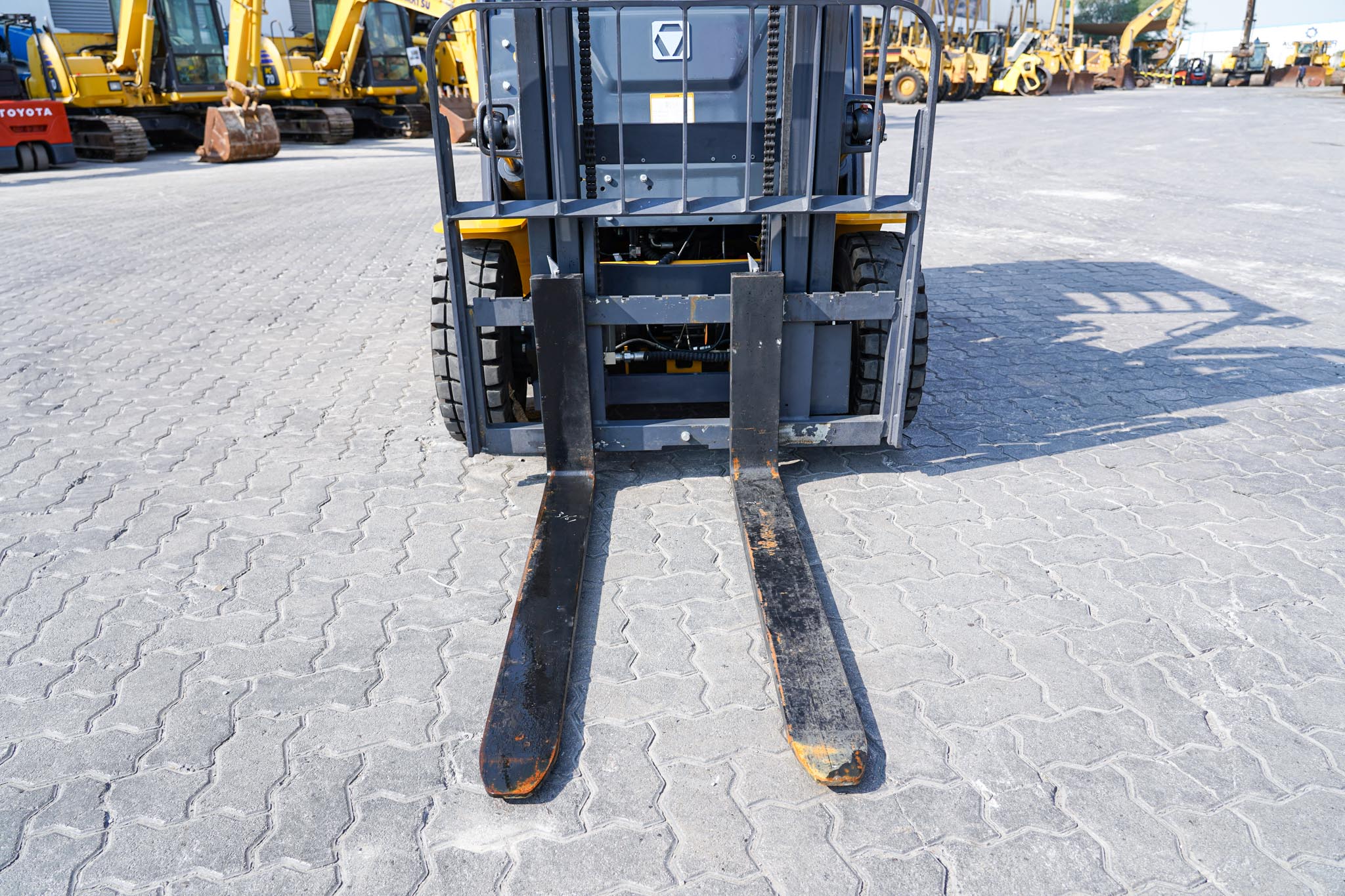 2024 XCMG XCB25-PW6G 2.5 Ton Electric Forklift - Image 9