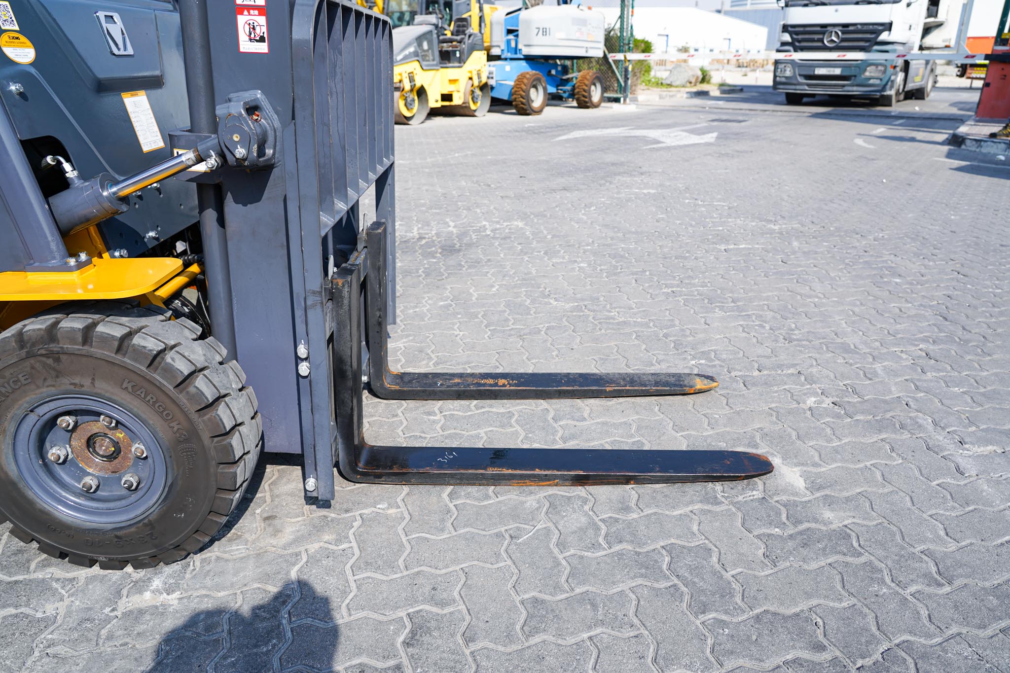 2024 XCMG XCB25-PW6G 2.5 Ton Electric Forklift - Image 10