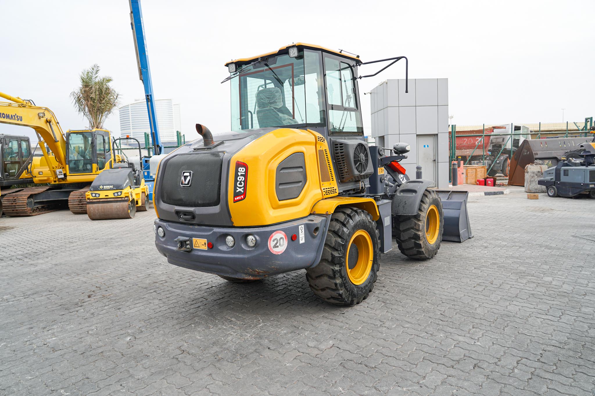 2023 XCMG XC918HST Wheel Loader - Image 7