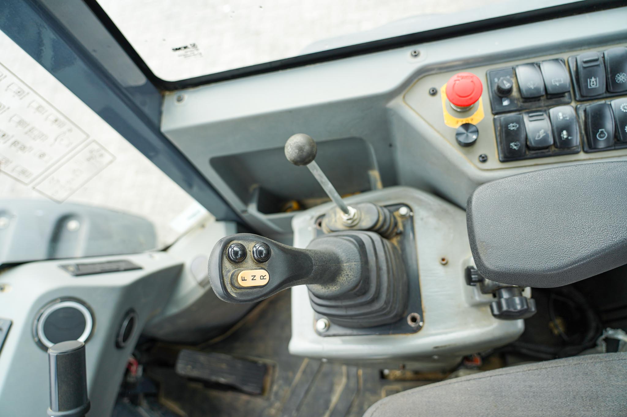 2023 XCMG XC918HST Wheel Loader - Image 24