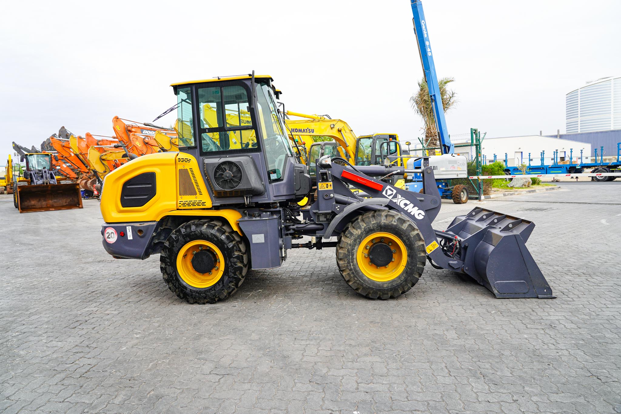 2023 XCMG XC918HST Wheel Loader - Image 6
