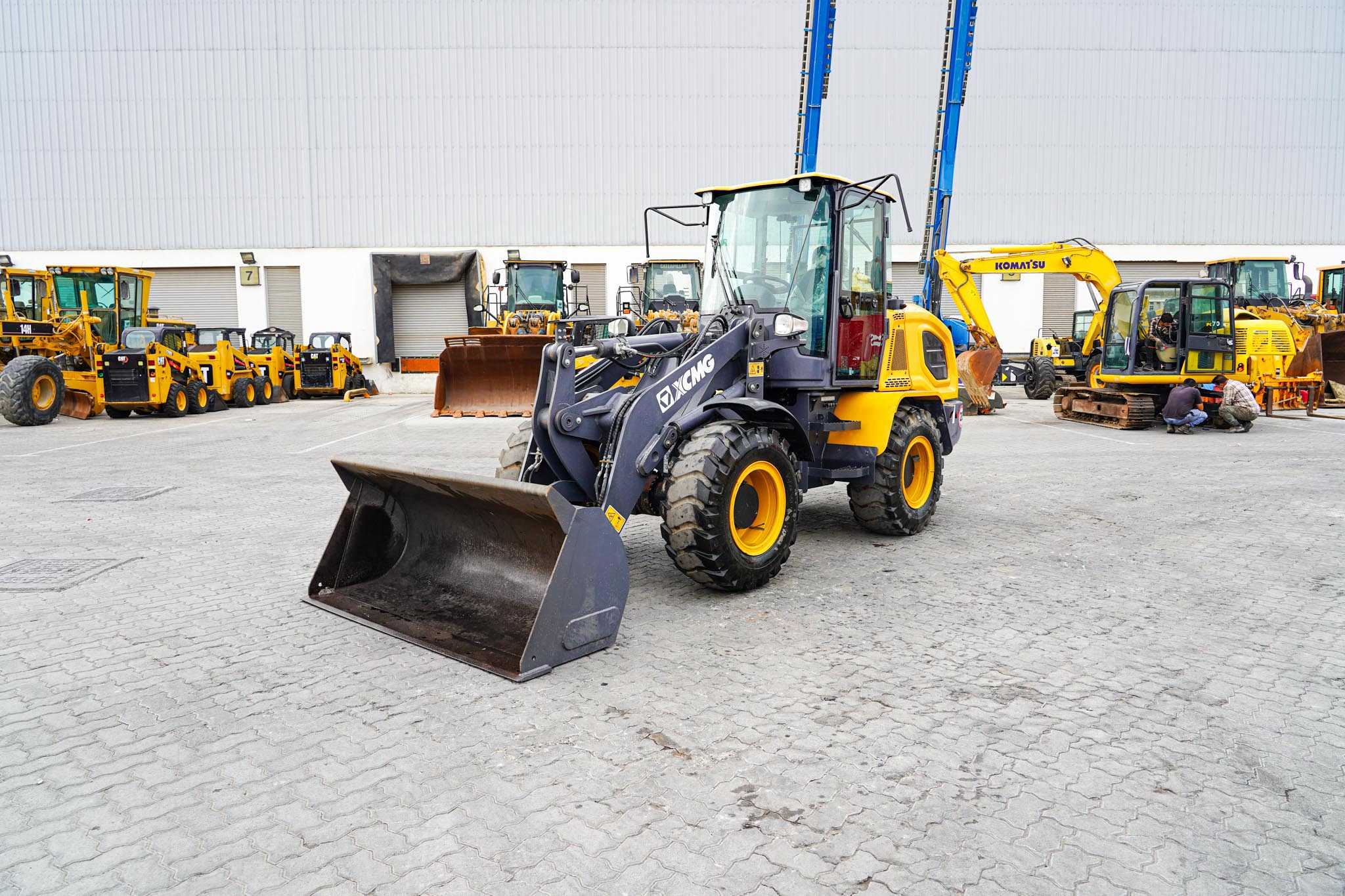 2023 XCMG XC918HST Wheel Loader - Image 4