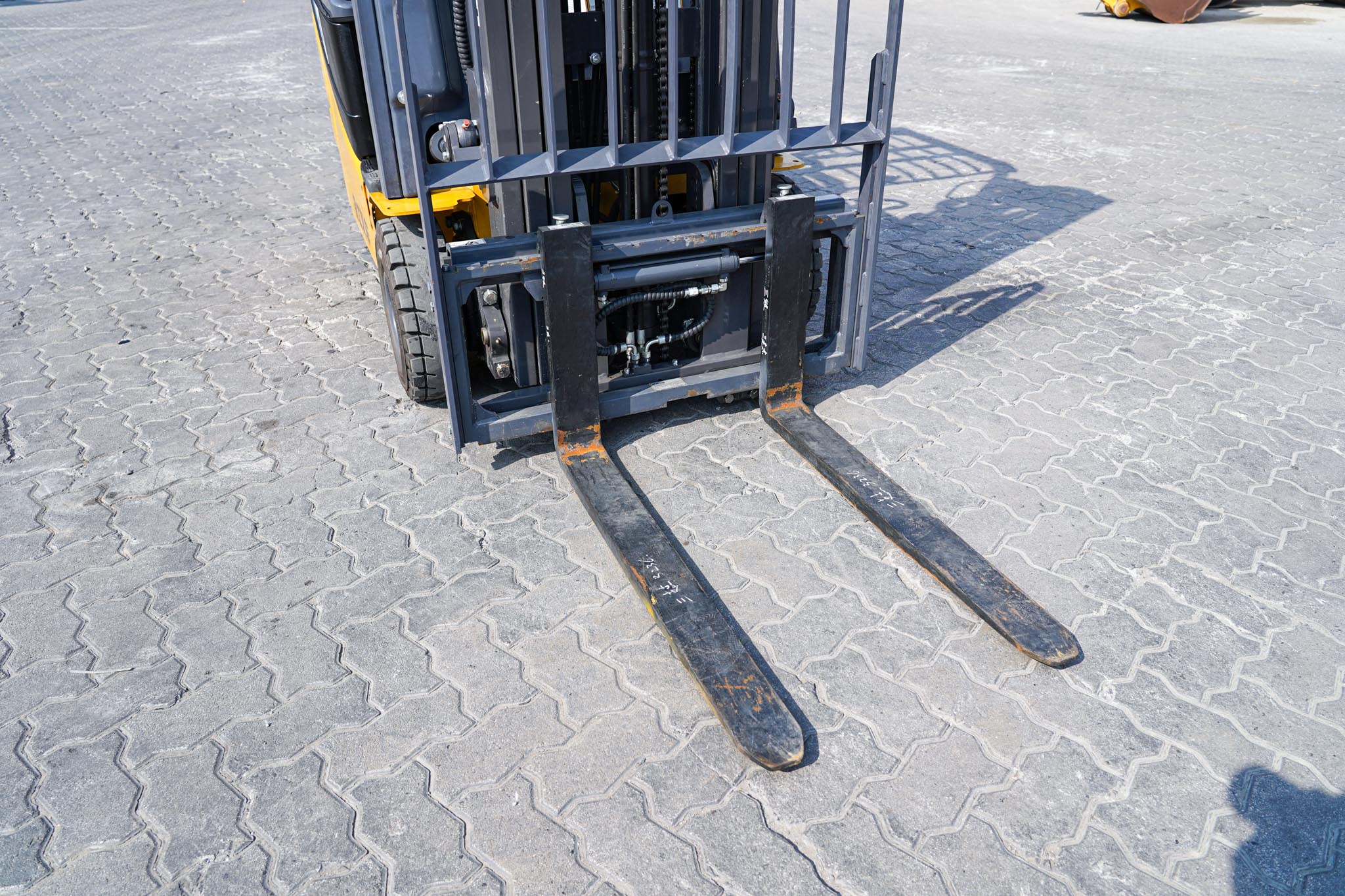 2023 XCMG XVB15-PTW2 1.5 Ton Electric Forklift - Image 7