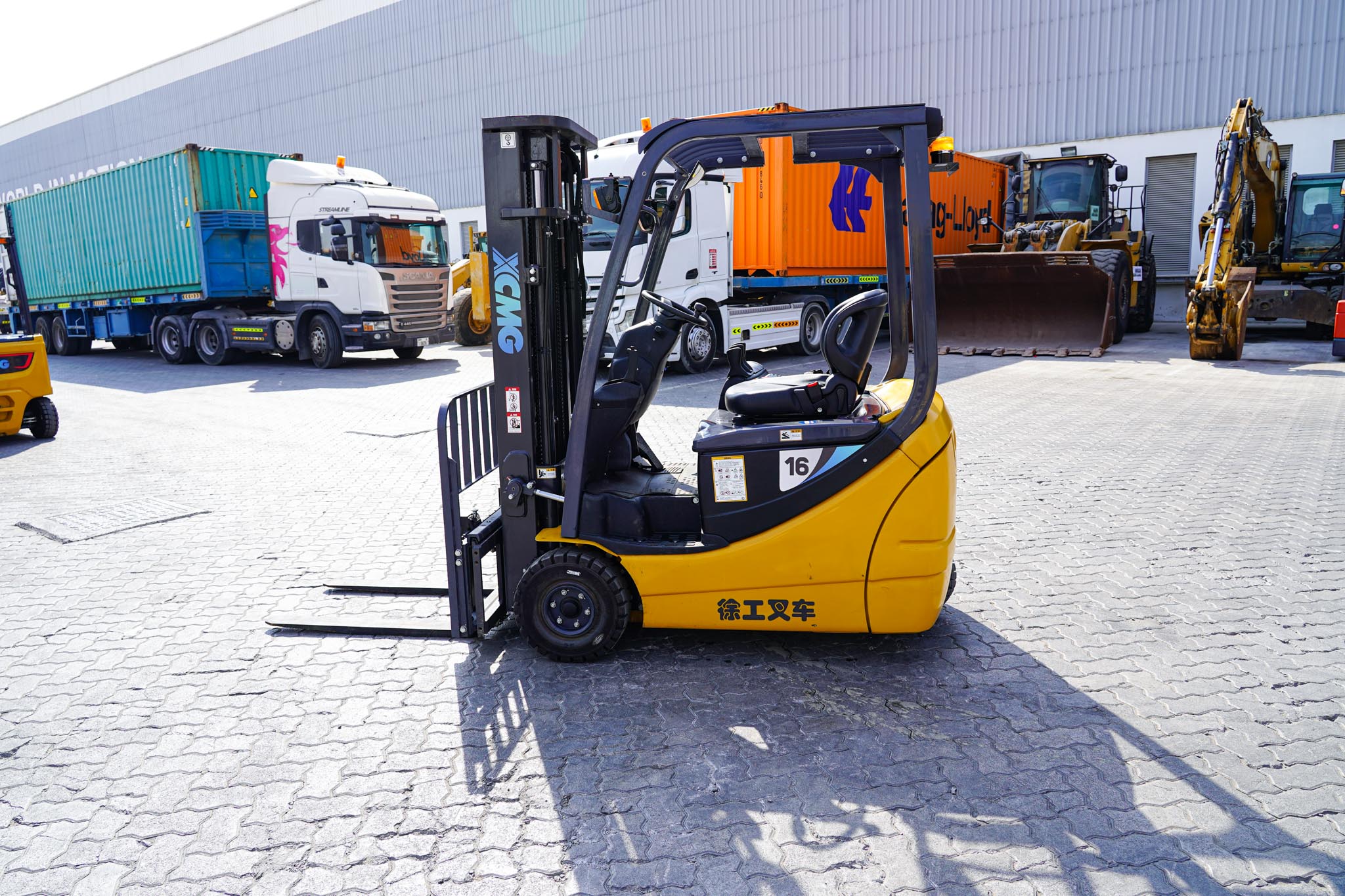 2023 XCMG XVB15-PTW2 1.5 Ton Electric Forklift - Image 5