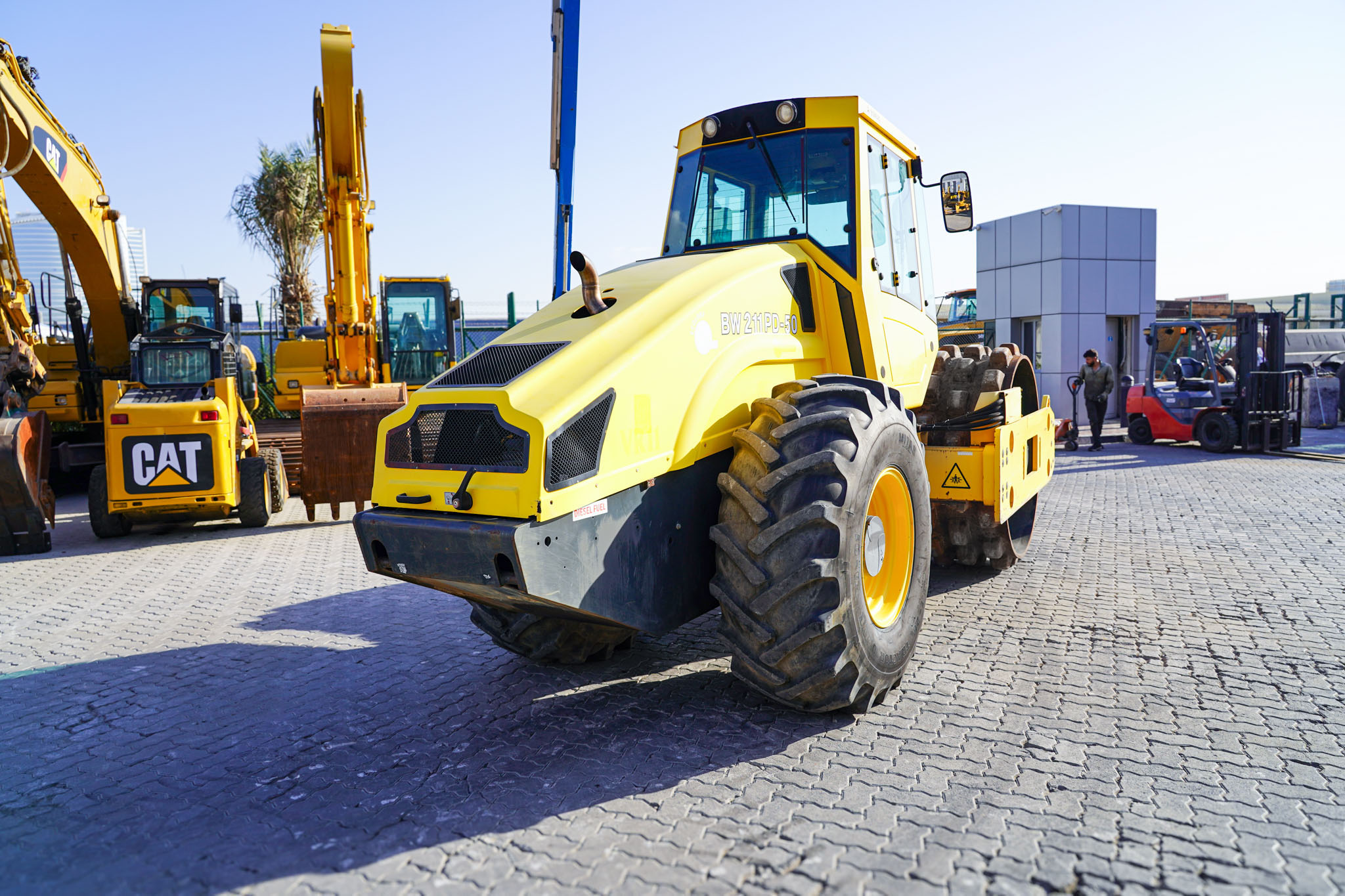 2015 Bomag BW211PD-50 Padfoot Drum Compactor - Image 5