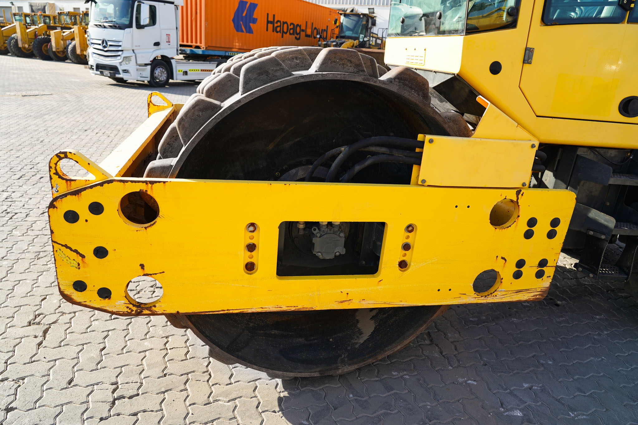 2015 Bomag BW211PD-50 Padfoot Drum Compactor - Image 8