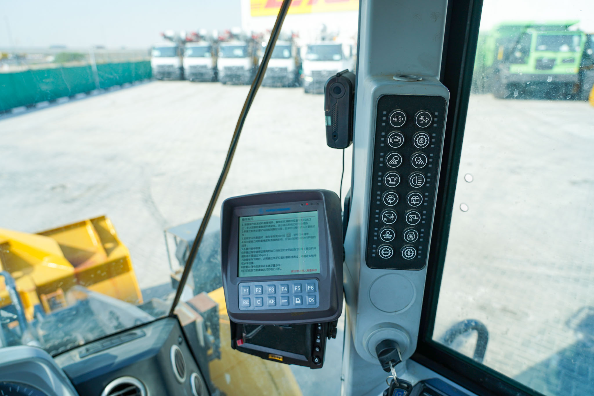 2022 XCMG XC940 Wheel Loader - Image 32