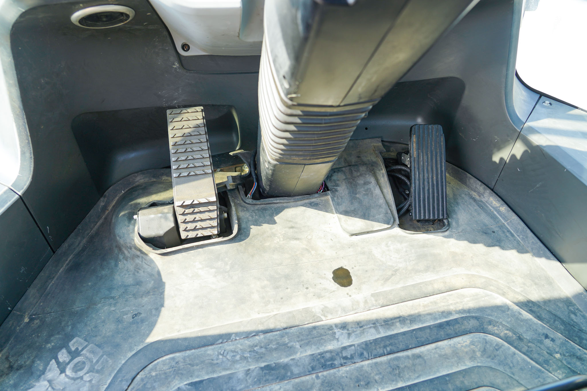 2022 XCMG XC940 Wheel Loader - Image 31