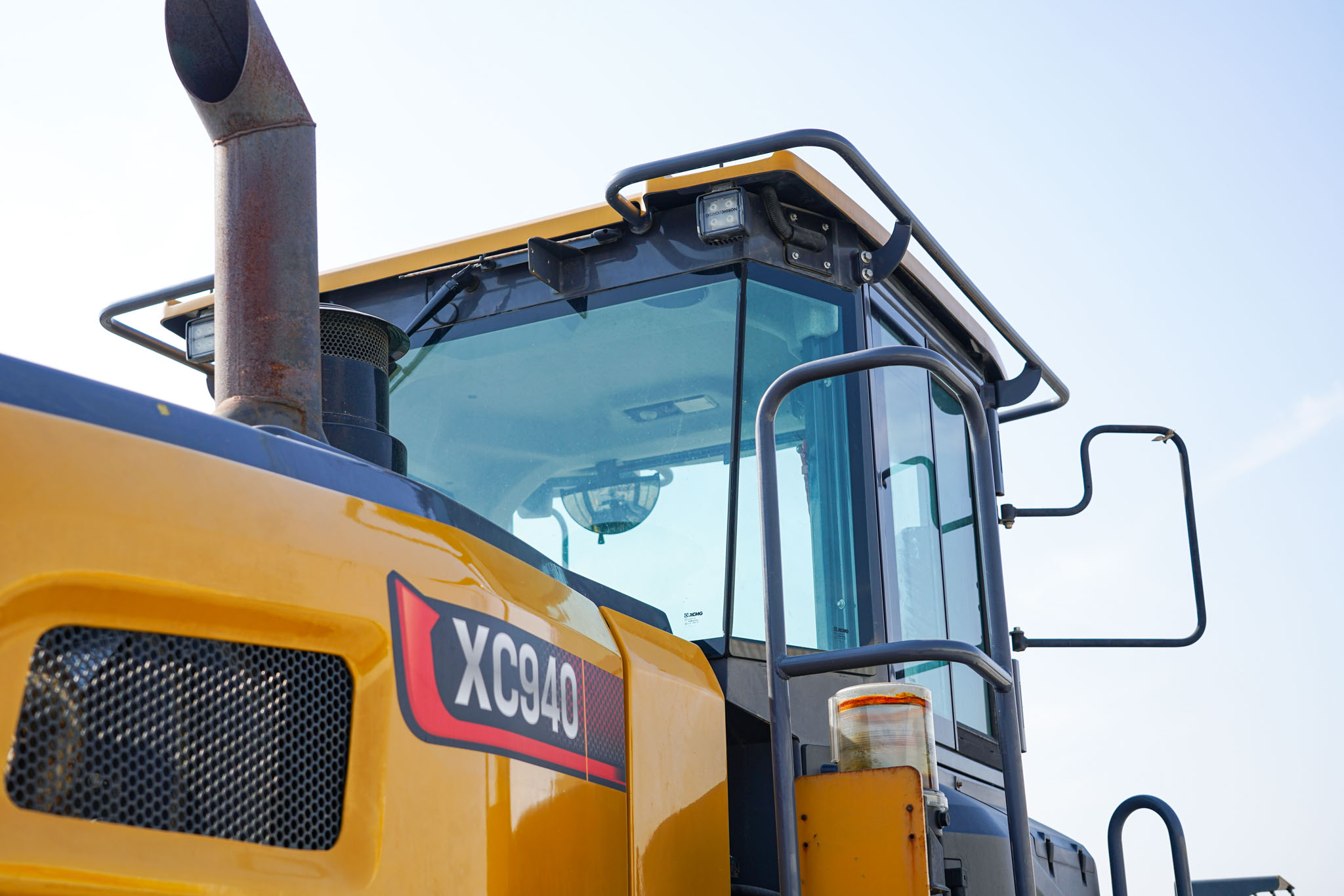 2022 XCMG XC940 Wheel Loader - Image 13