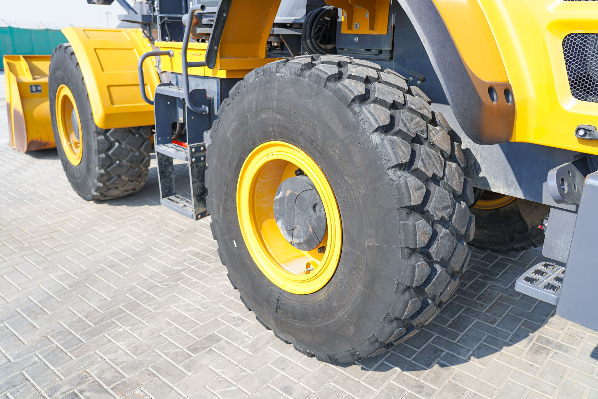 2022 XCMG XC940 Wheel Loader - Image 16