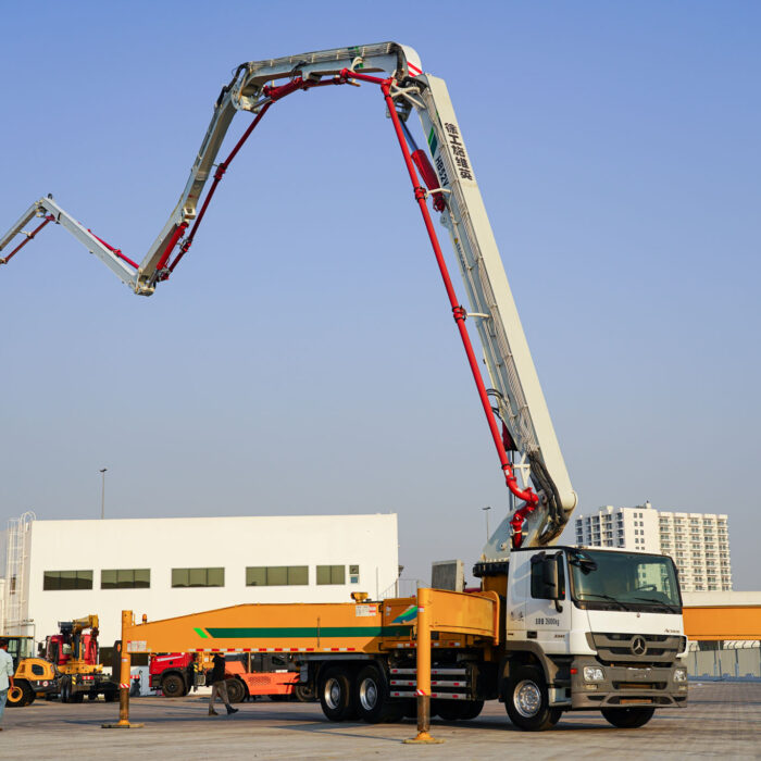 HB52V on 2021 Mercedes-Benz Actros 3341 6x4 Concrete Pump Truck