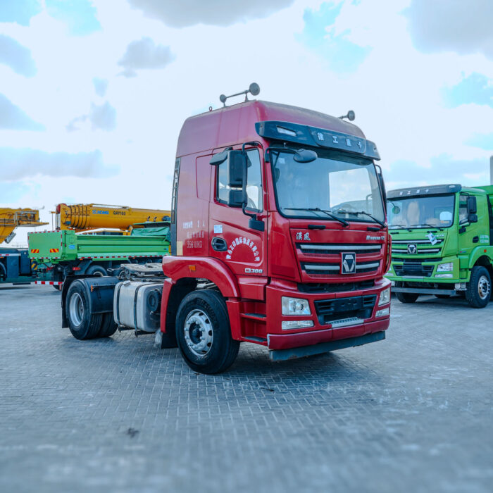 2021 XCMG XGA4181D5NA 4X2 Sleeper Truck Head (Unused)