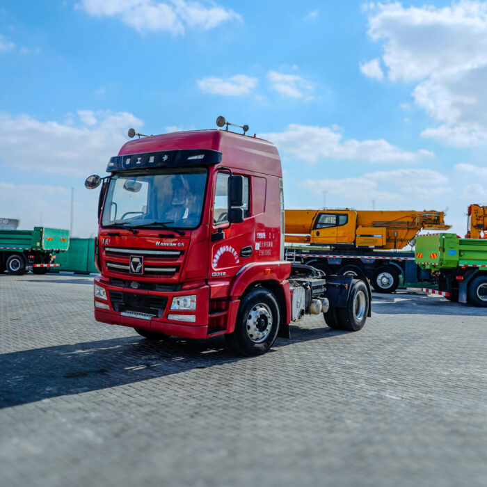 2021 XCMG XGA4181D5NA 4X2 Sleeper Truck Head (Unused)