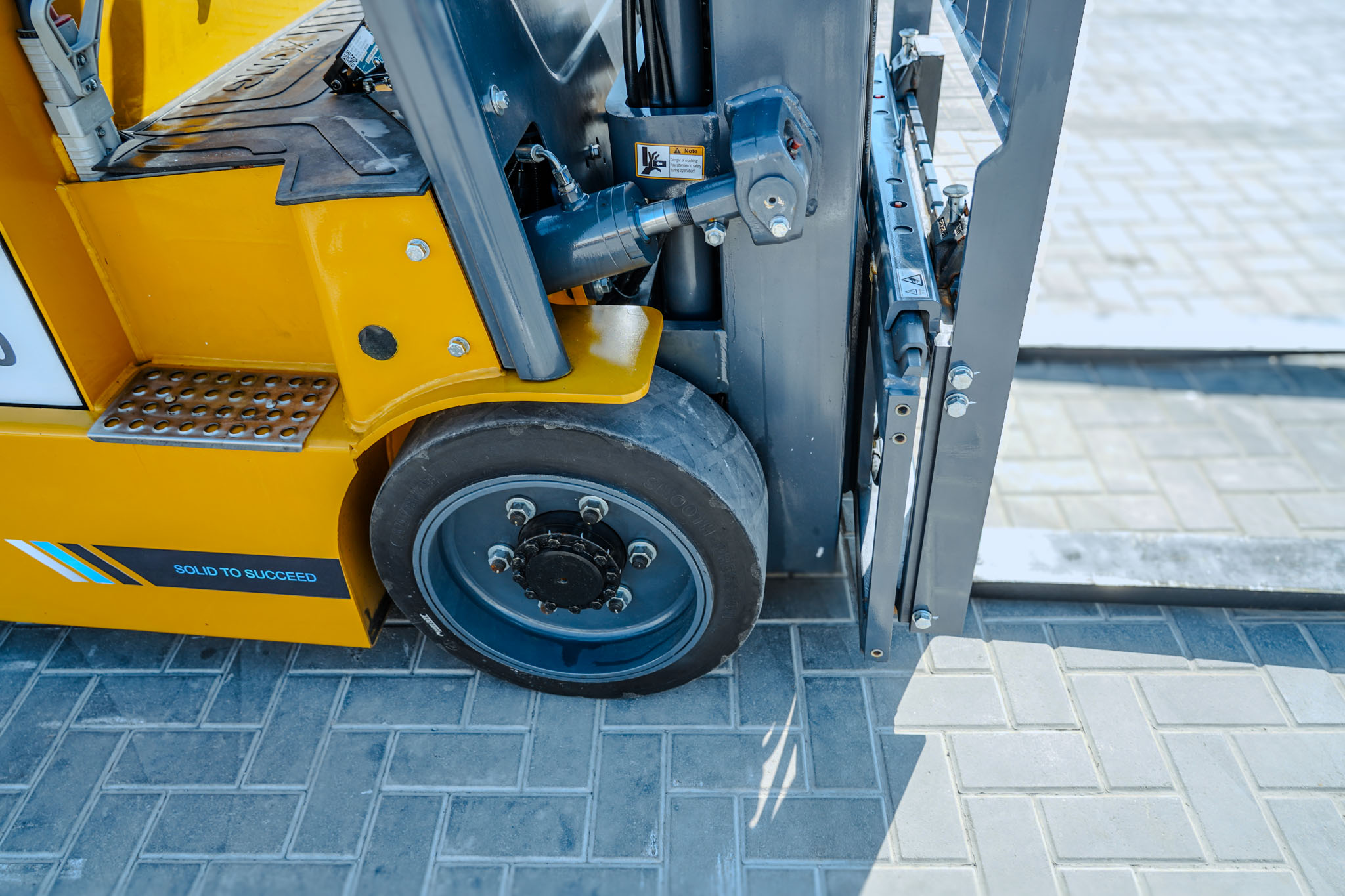 2024 XCMG BP600 3000 kg Electric Forklift (Unused) - Image 19