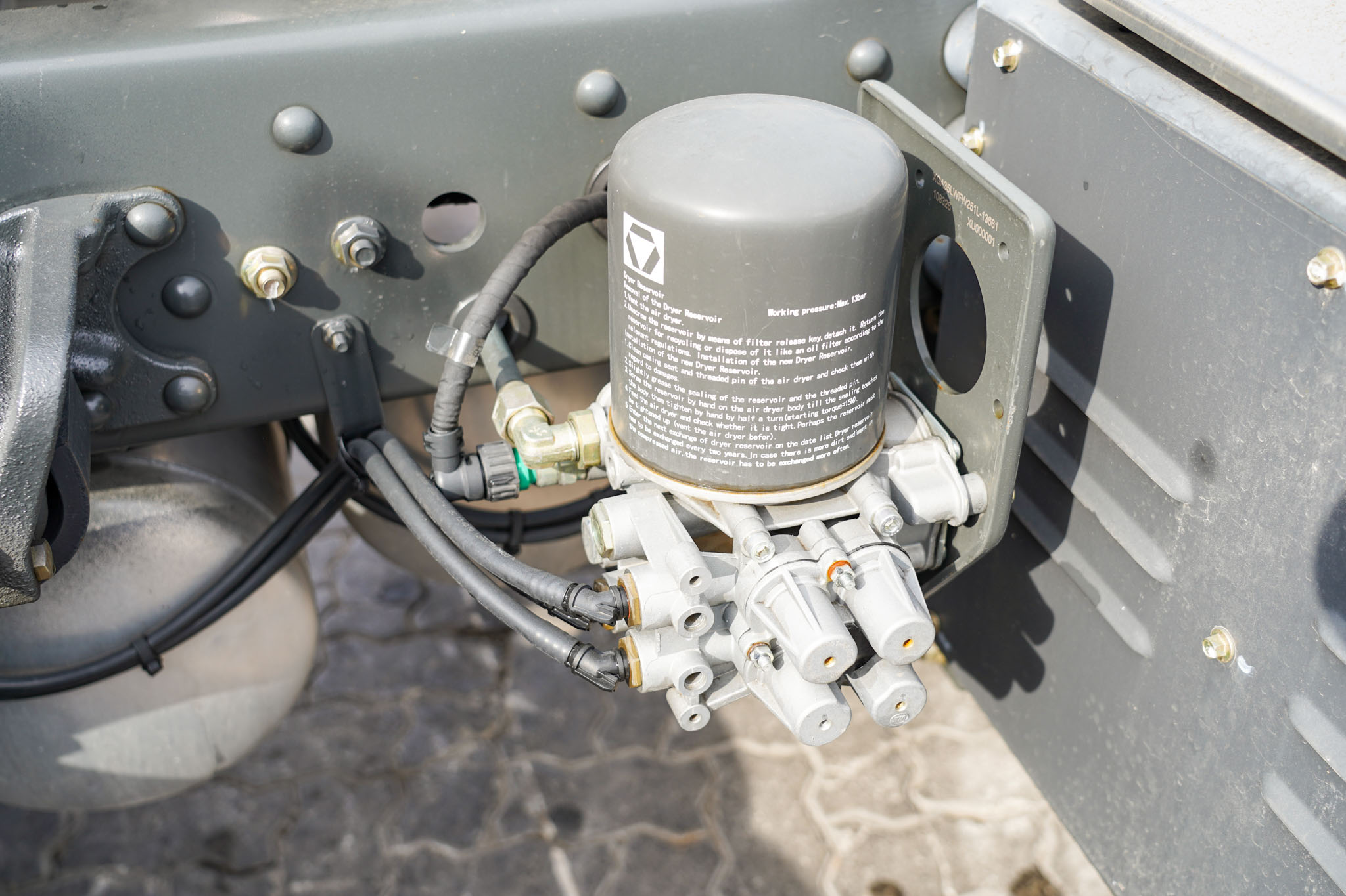 2023 XCMG Truck Head XGA1101BEVXAX 4x2 Electric Cab & Chassis (Unused) - Image 12