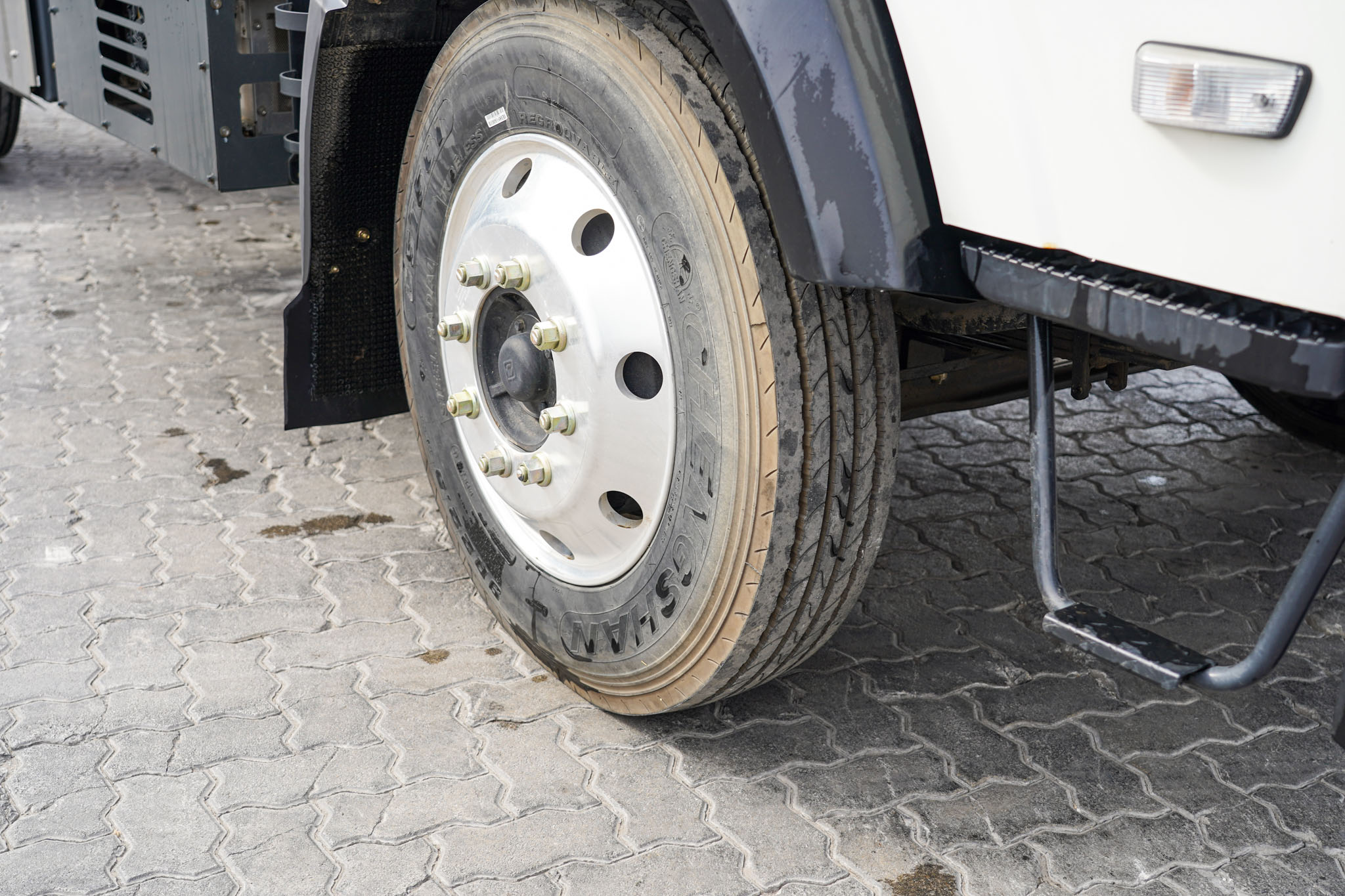 2023 XCMG Truck Head XGA1101BEVXAX 4x2 Electric Cab & Chassis (Unused) - Image 11