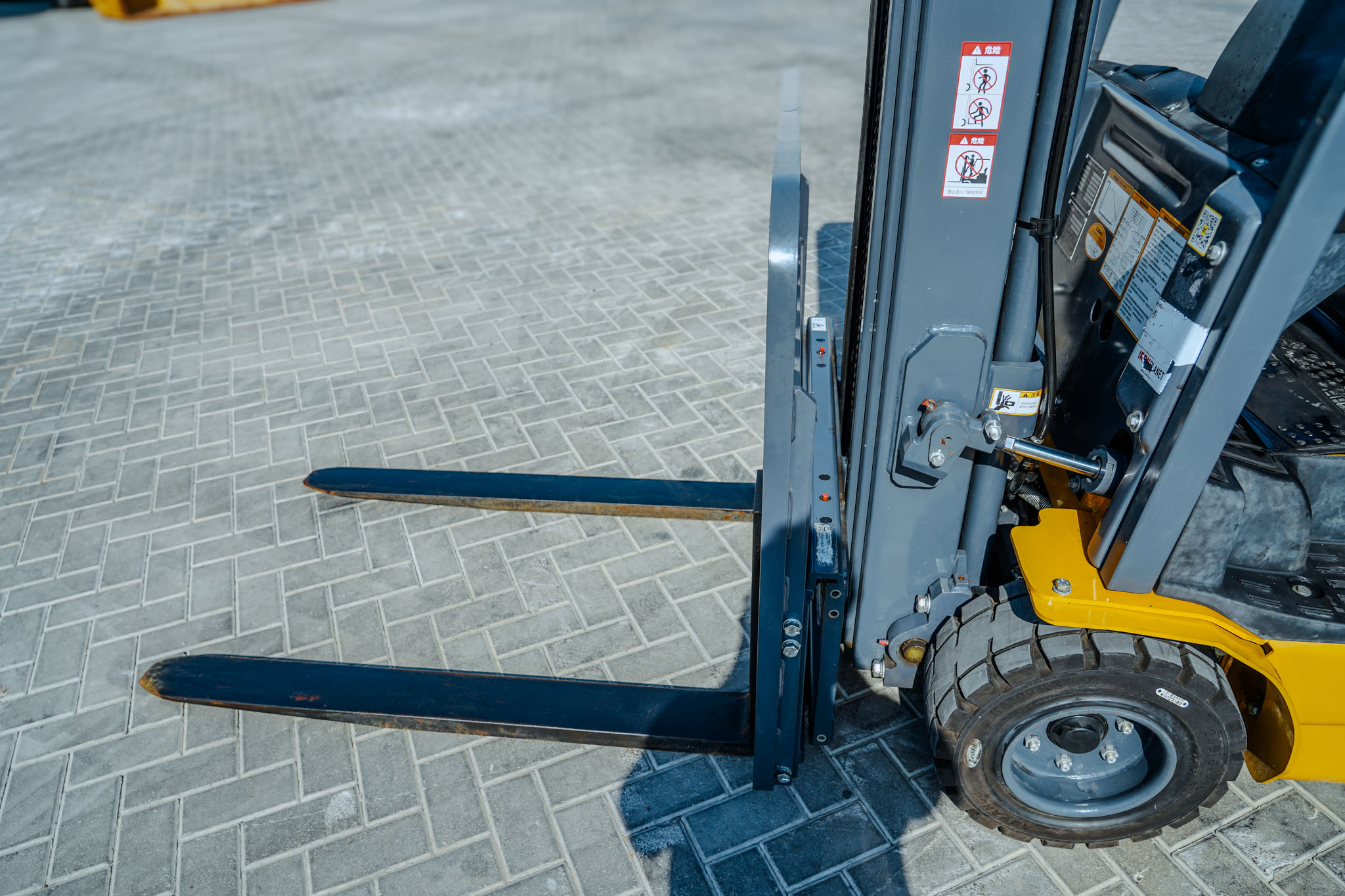 2023 XCMG XCB-TW 1800 kg Electric Forklift (Unused) - Image 16