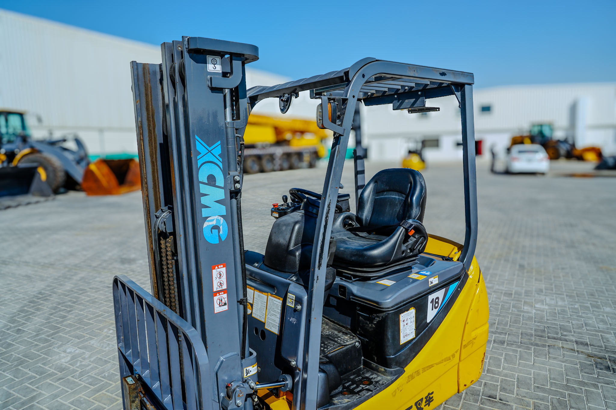 2023 XCMG XCB-TW 1800 kg Electric Forklift - Image 16