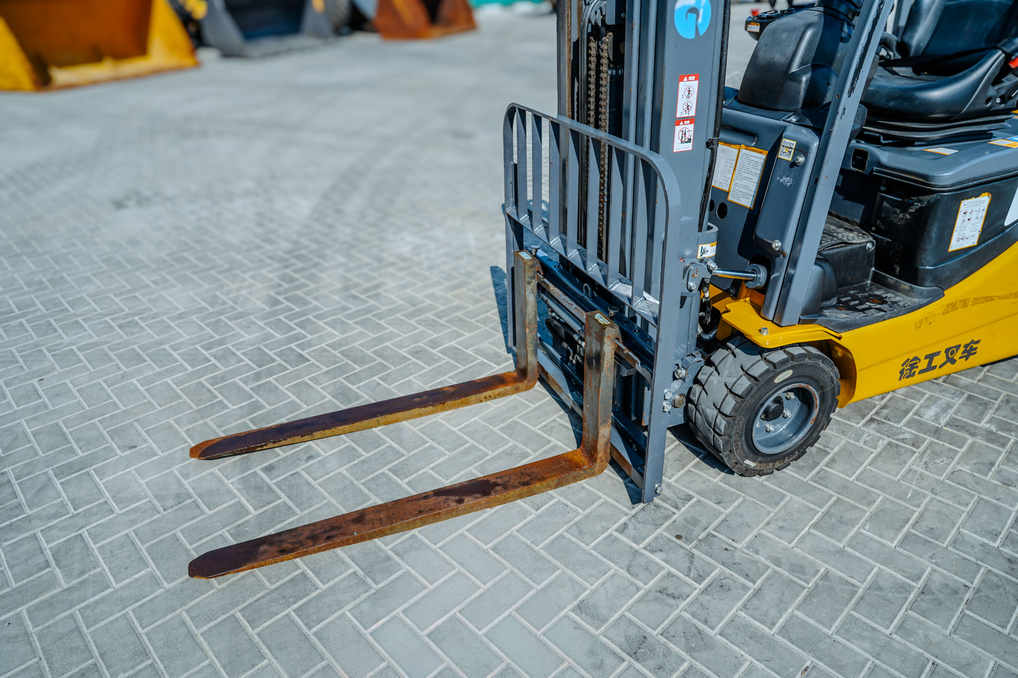 2023 XCMG XCB-TW 1800 kg Electric Forklift - Image 15