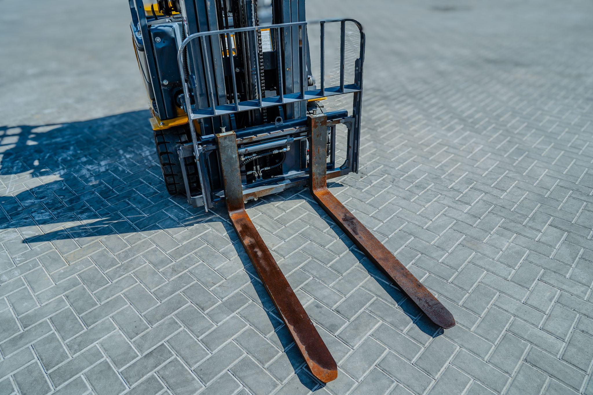 2023 XCMG XCB-TW 1800 kg Electric Forklift - Image 4