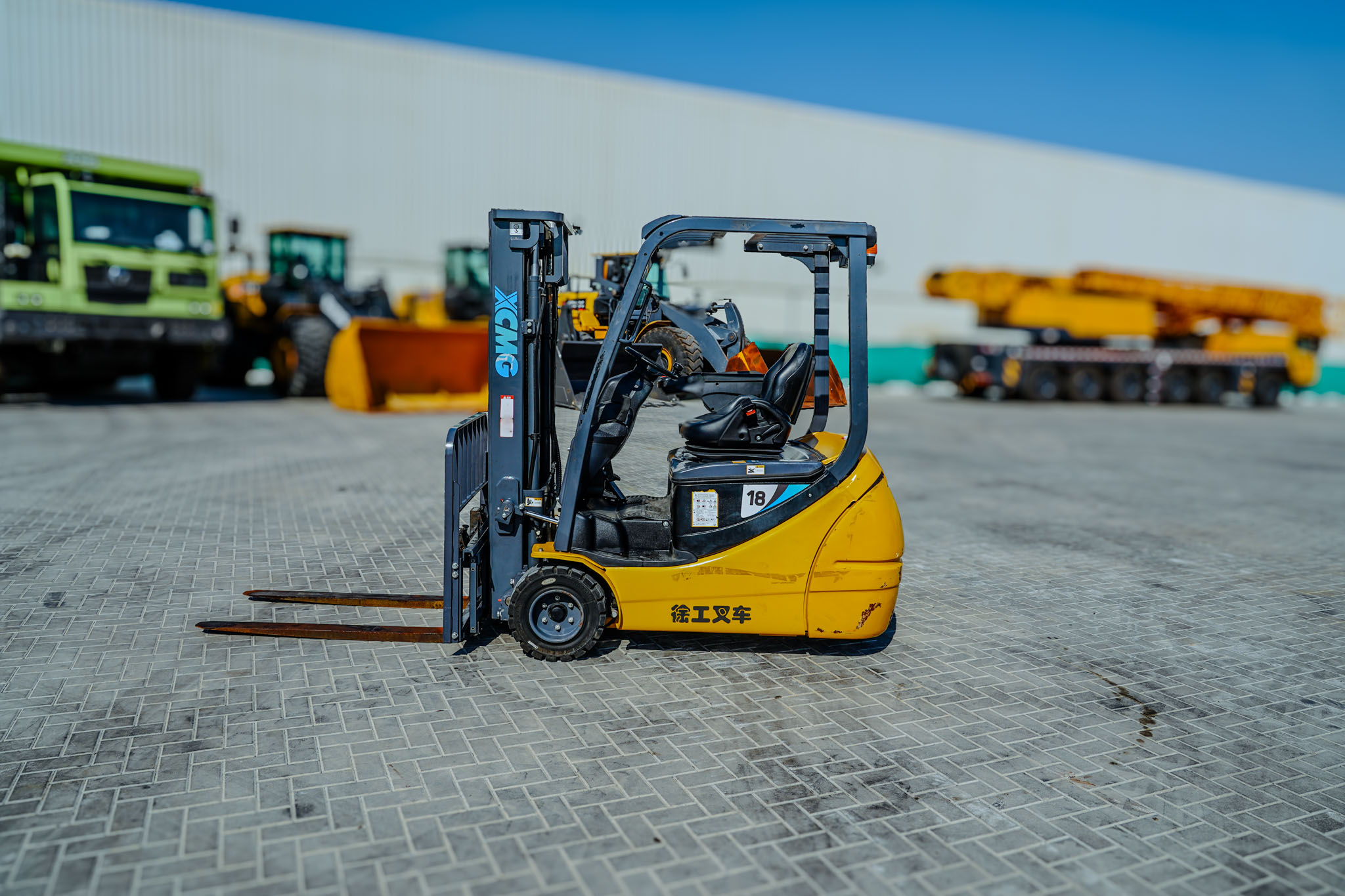 2023 XCMG XCB-TW 1800 kg Electric Forklift - Image 12
