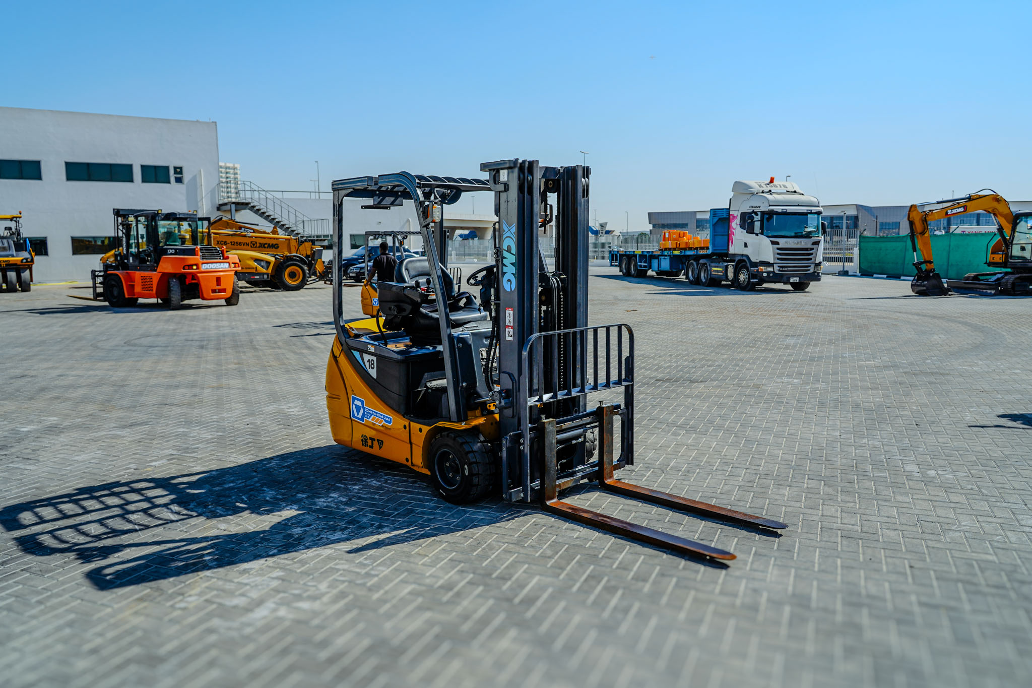 2023 XCMG XCB-TW 1800 kg Electric Forklift