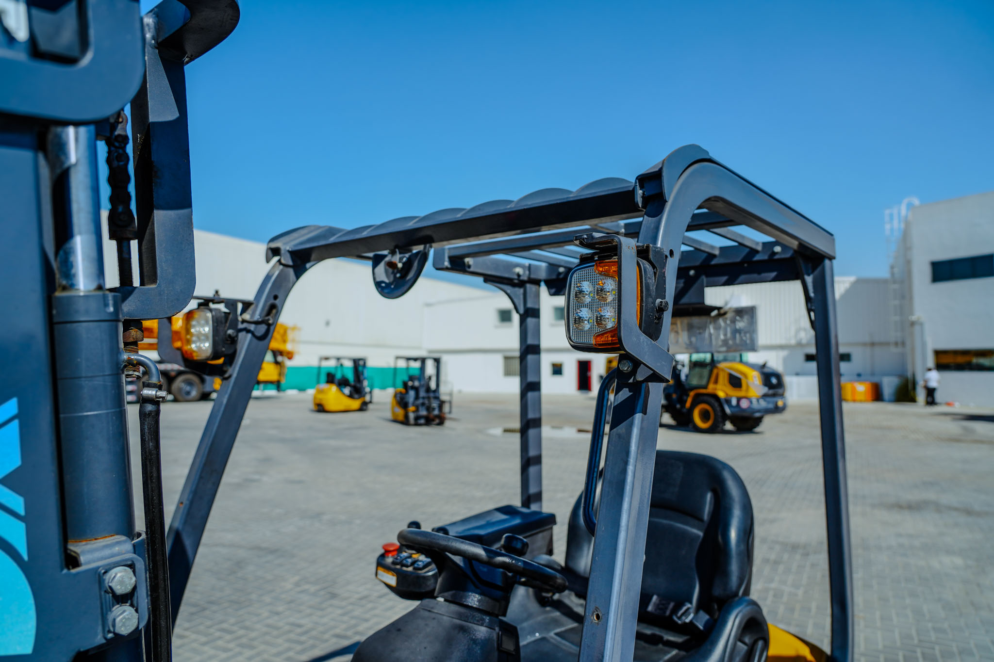 2023 XCMG XCB-TW 1800 kg Electric Forklift - Image 7