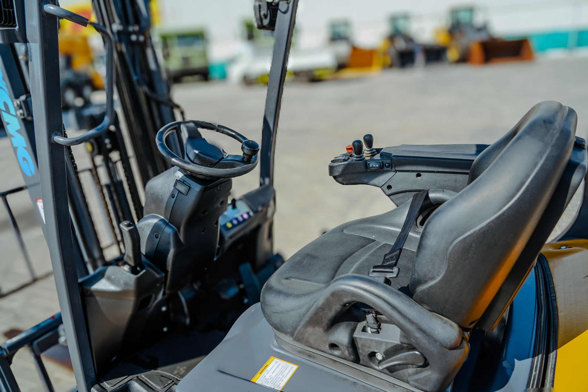 2023 XCMG XCB-TW 1800 kg Electric Forklift - Image 13