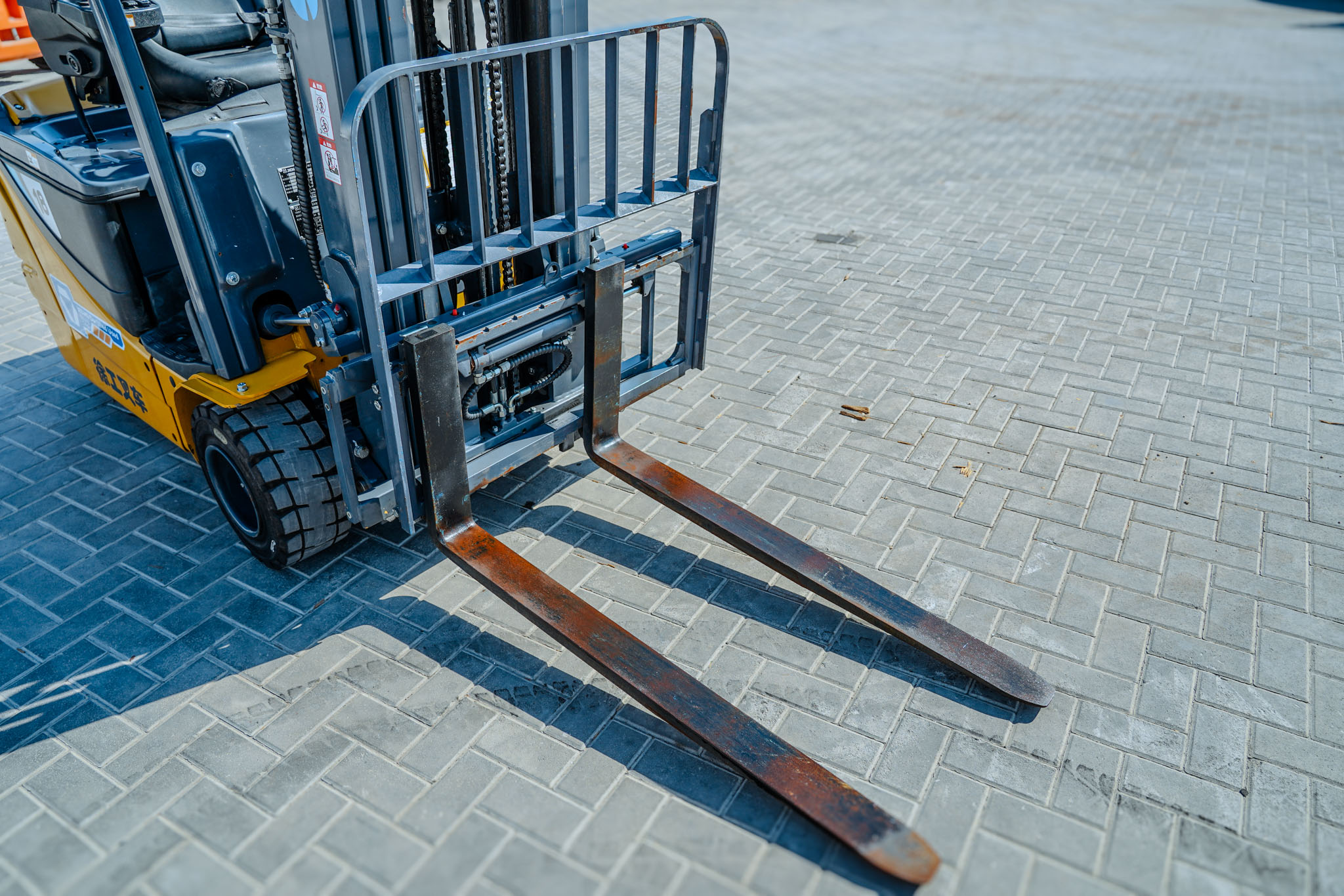 2023 XCMG XCB-TW 1800 kg Electric Forklift - Image 21