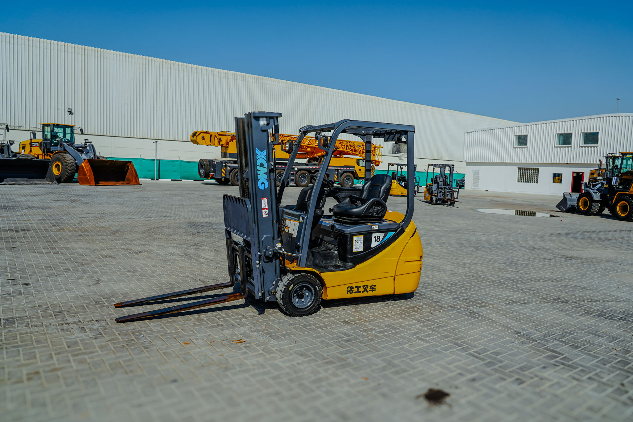 2023 XCMG XCB-TW 1800 kg Electric Forklift - Image 12