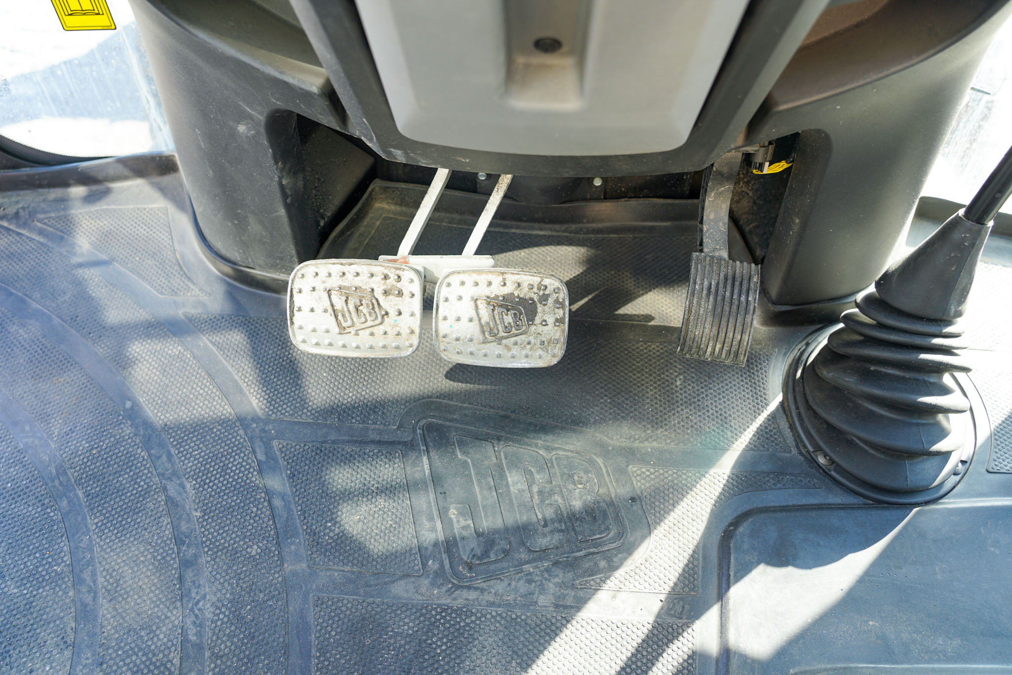 2025 JCB 3DX Plus 4X2 Backhoe Loader (Unused) - Image 31