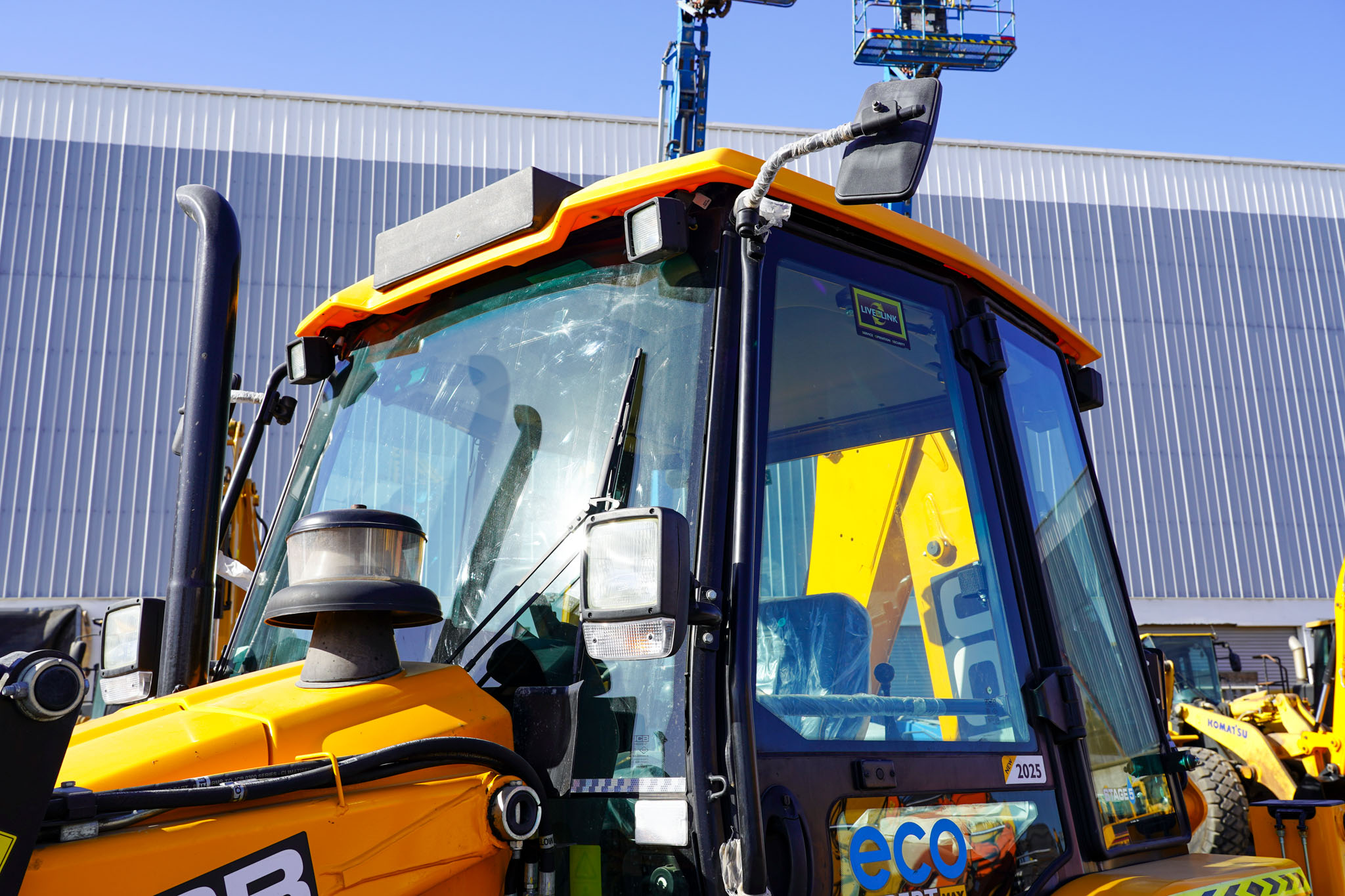 2025 JCB 3DX Plus 4X2 Backhoe Loader (Unused) - Image 25