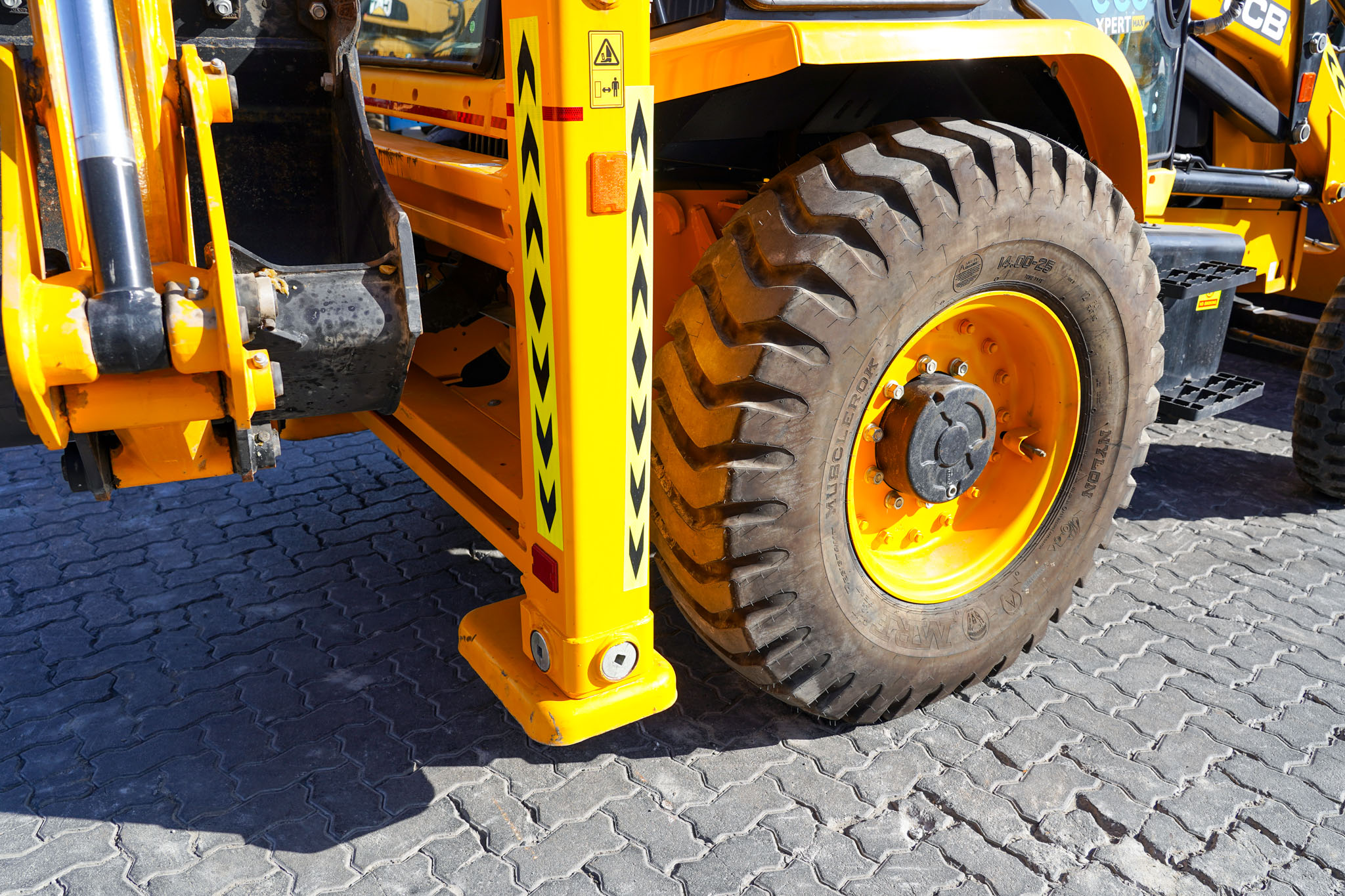 2025 JCB 3DX Plus 4X2 Backhoe Loader (Unused) - Image 15