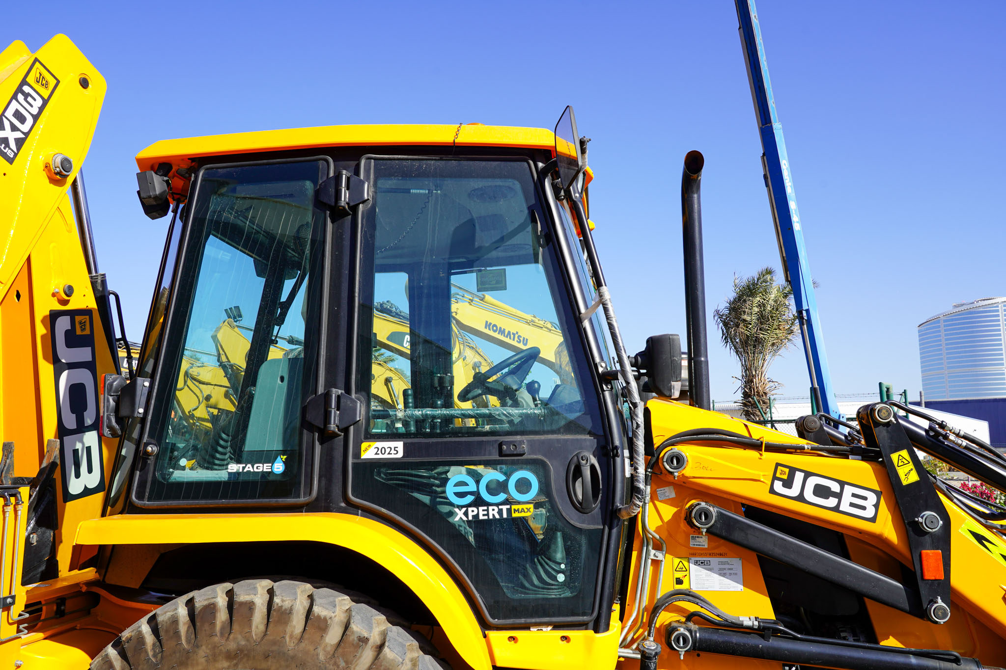 2025 JCB 3DX Plus 4X2 Backhoe Loader (Unused) - Image 16