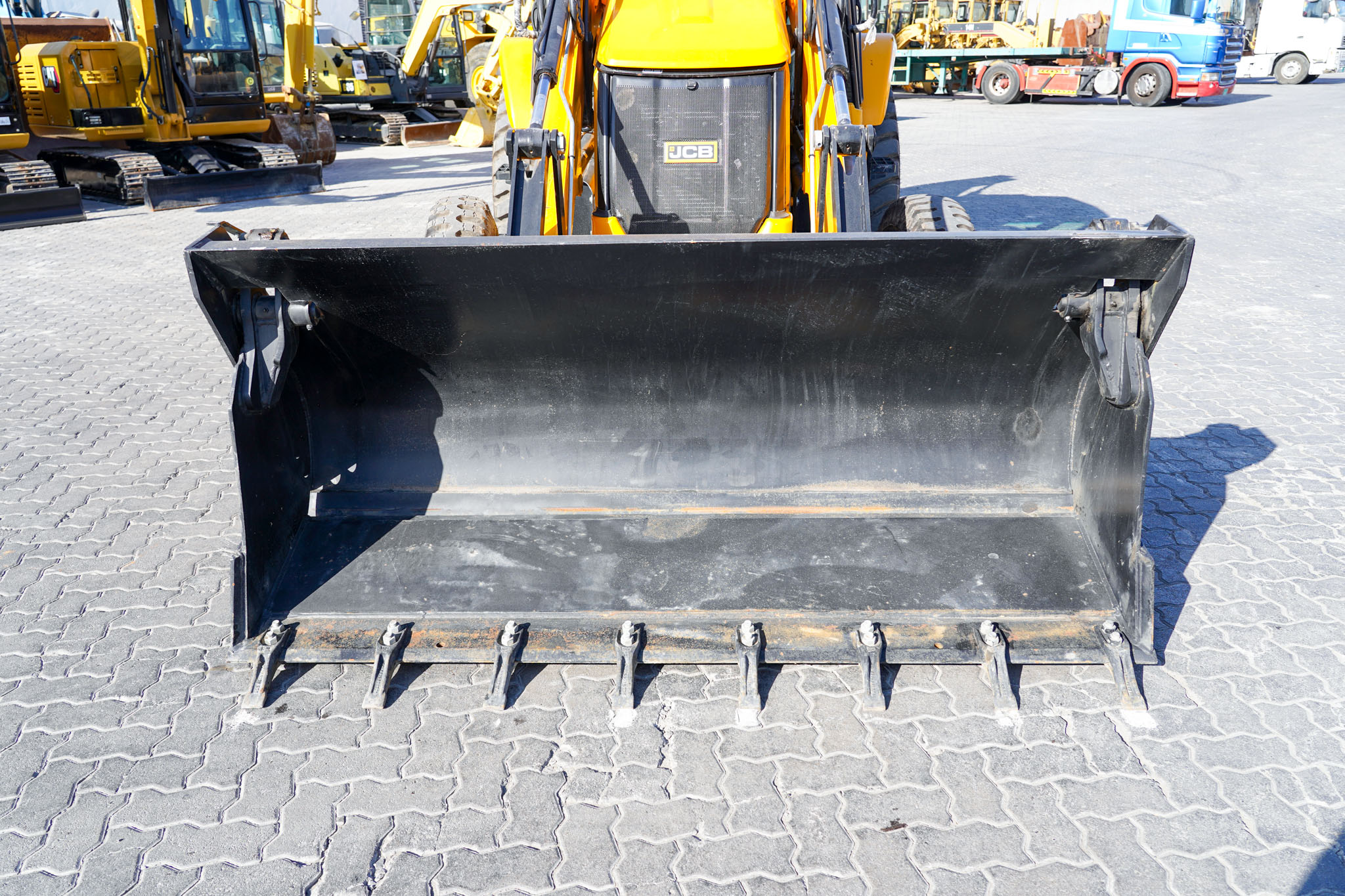 2025 JCB 3DX Plus 4X2 Backhoe Loader (Unused) - Image 8