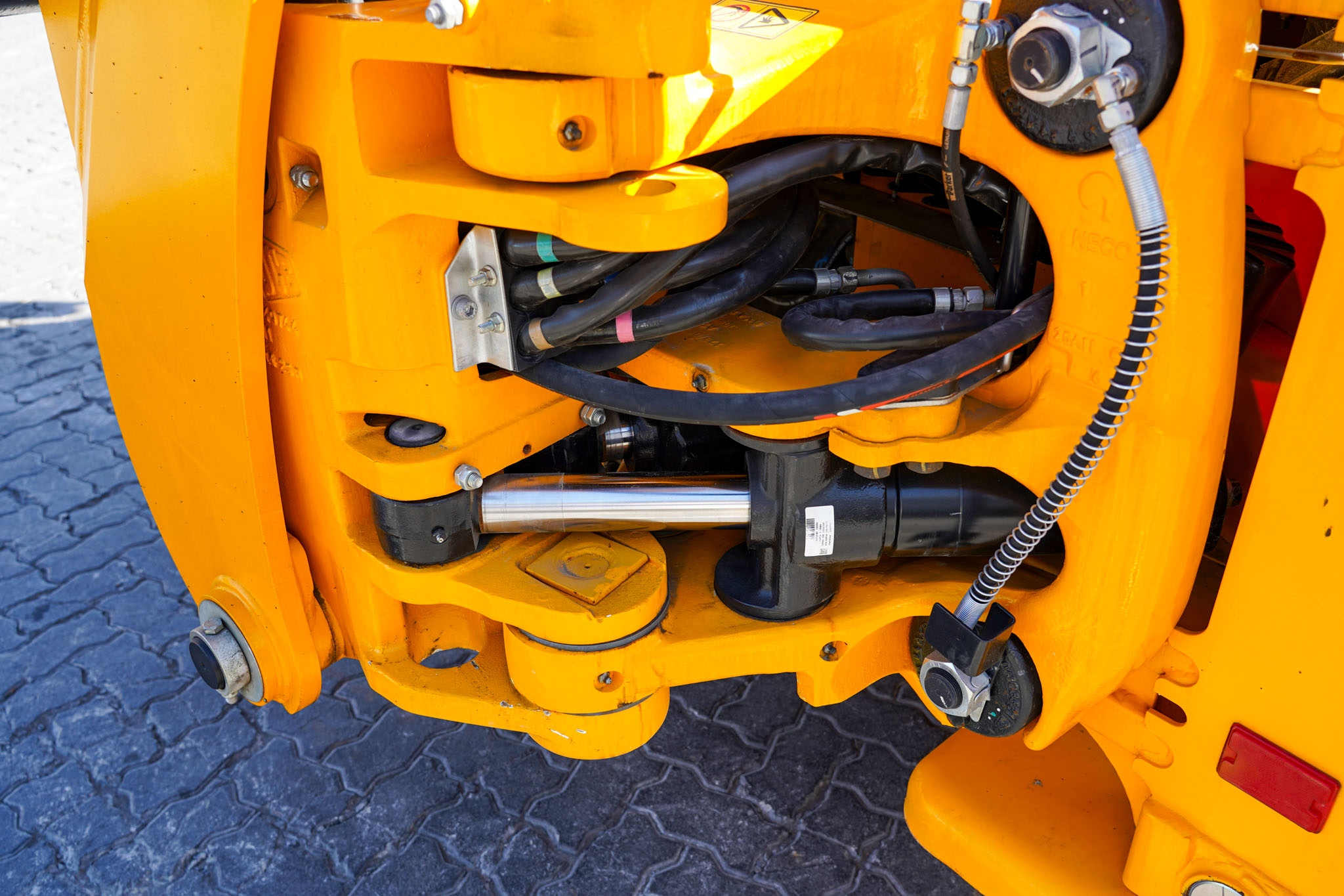 2025 JCB 3DX Super 4X4 Backhoe Loader - Image 14