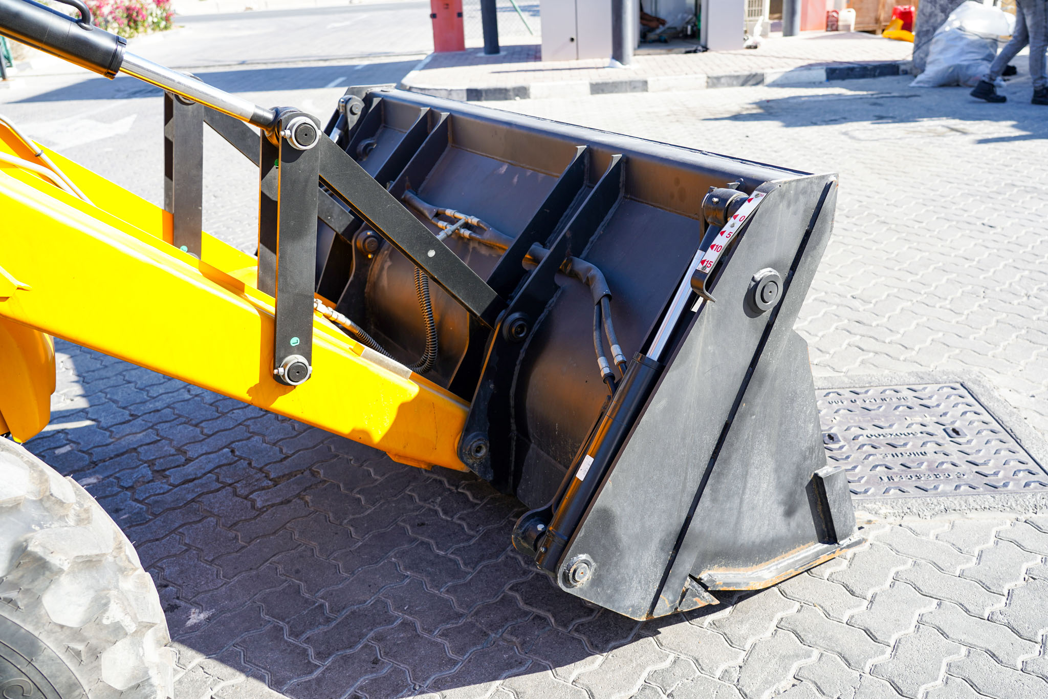 2025 JCB 3DX Super 4X4 Backhoe Loader - Image 10