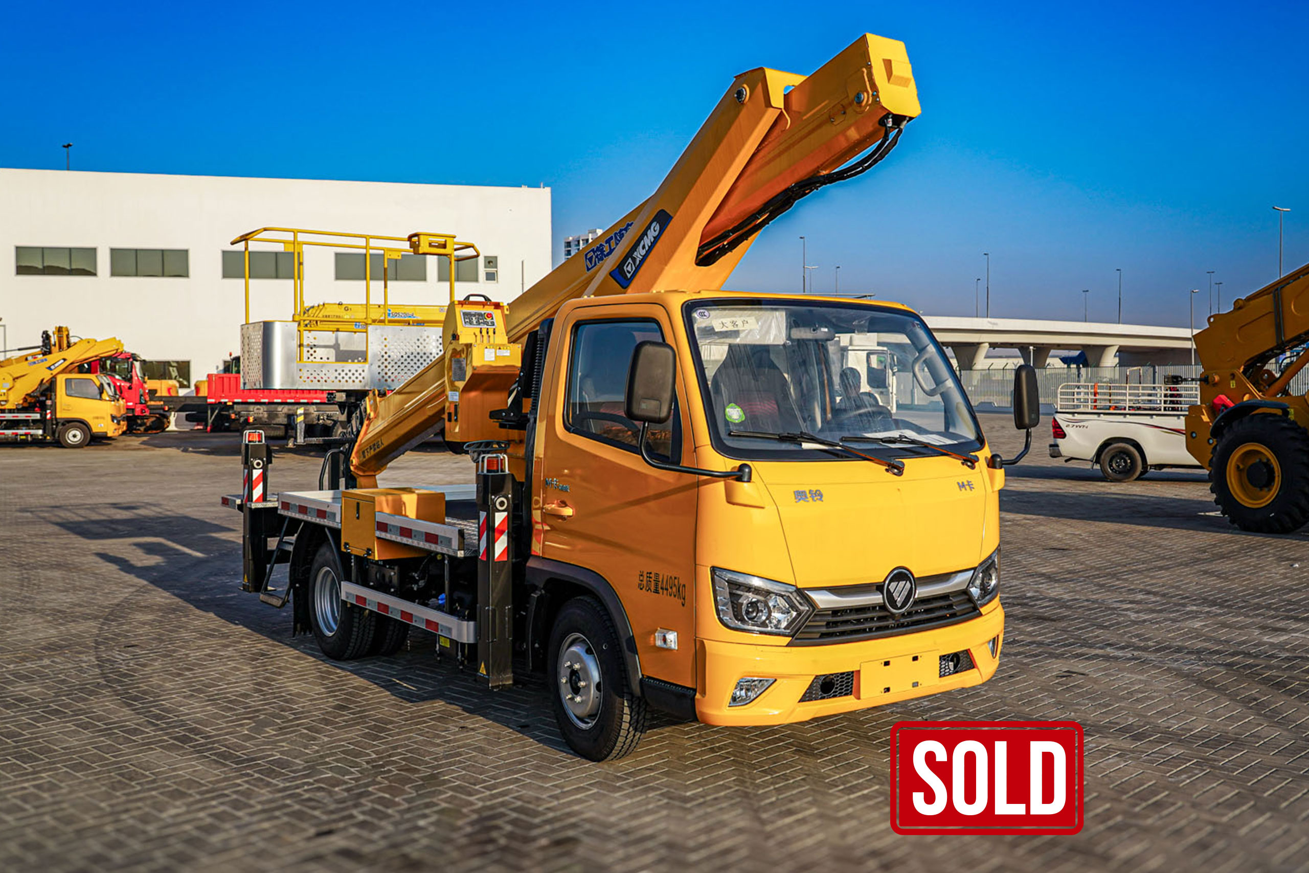 2025 XCMG GKS285 28m Aerial Platform Boom Lift on Foton 4X2 Flat Bed Truck (Unused)