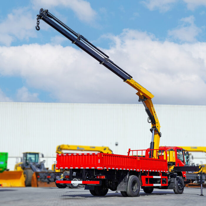 2026 XCMG SQZ200 10 Ton Folded Boom Crane on 2026 Dongfeng 4X2 Truck (Unused)