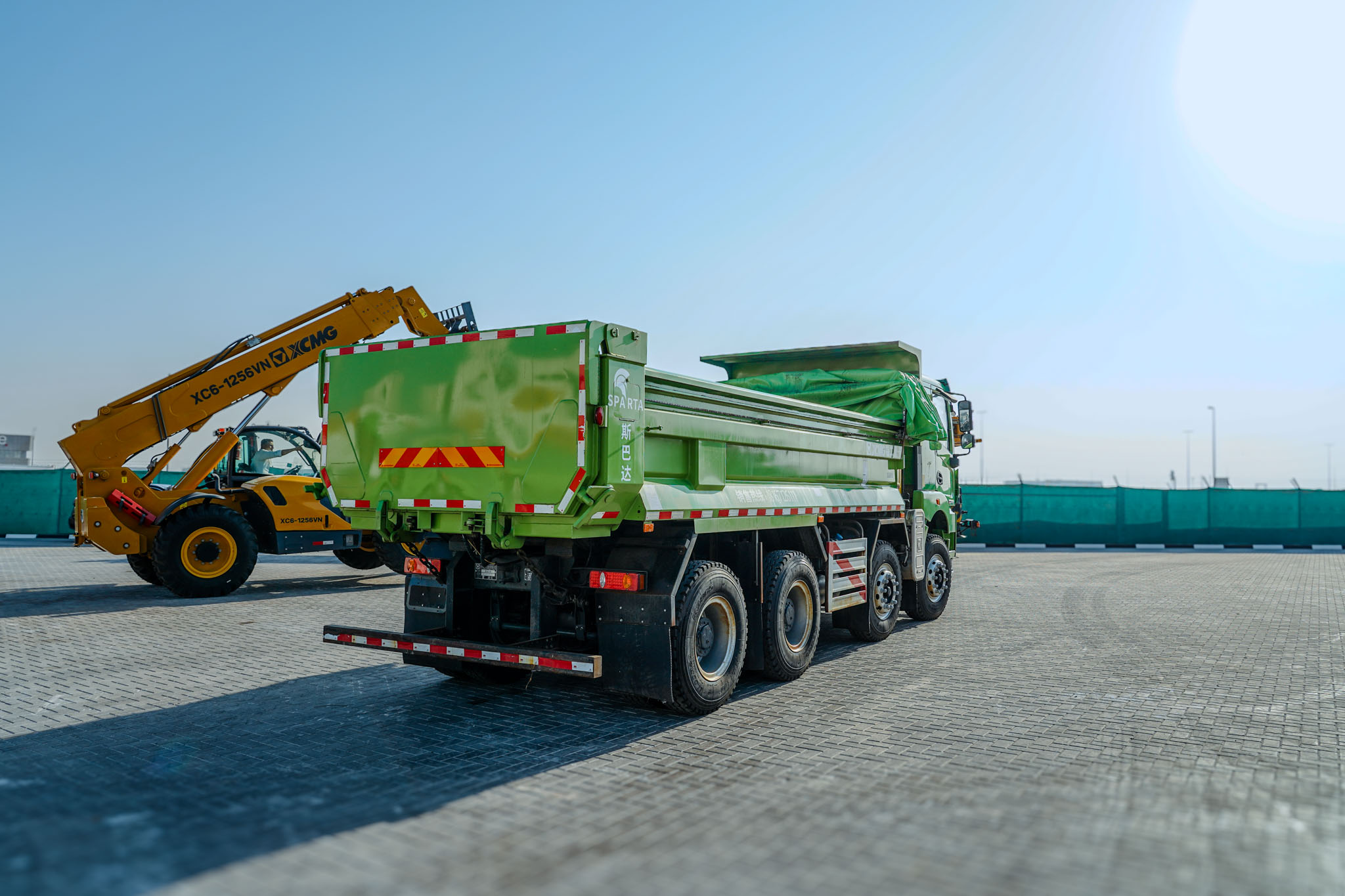 2021 XCMG HANVAN G5 XGA3310D6NEX 8x4 Twin-Steer Sleeper Dump Truck (Unused) - Image 11