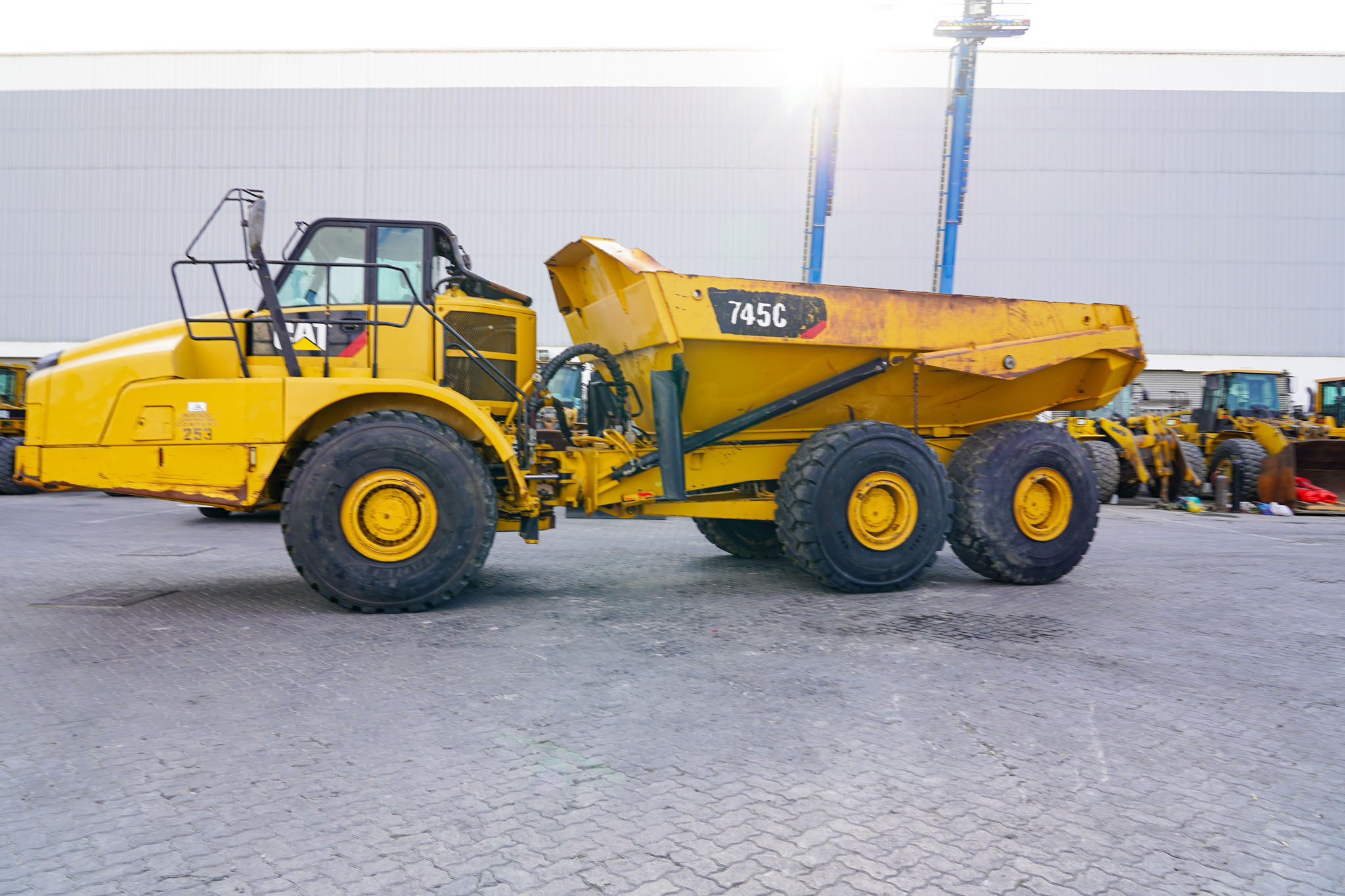 2015 CAT 745C Articulated Dump Truck - Image 6