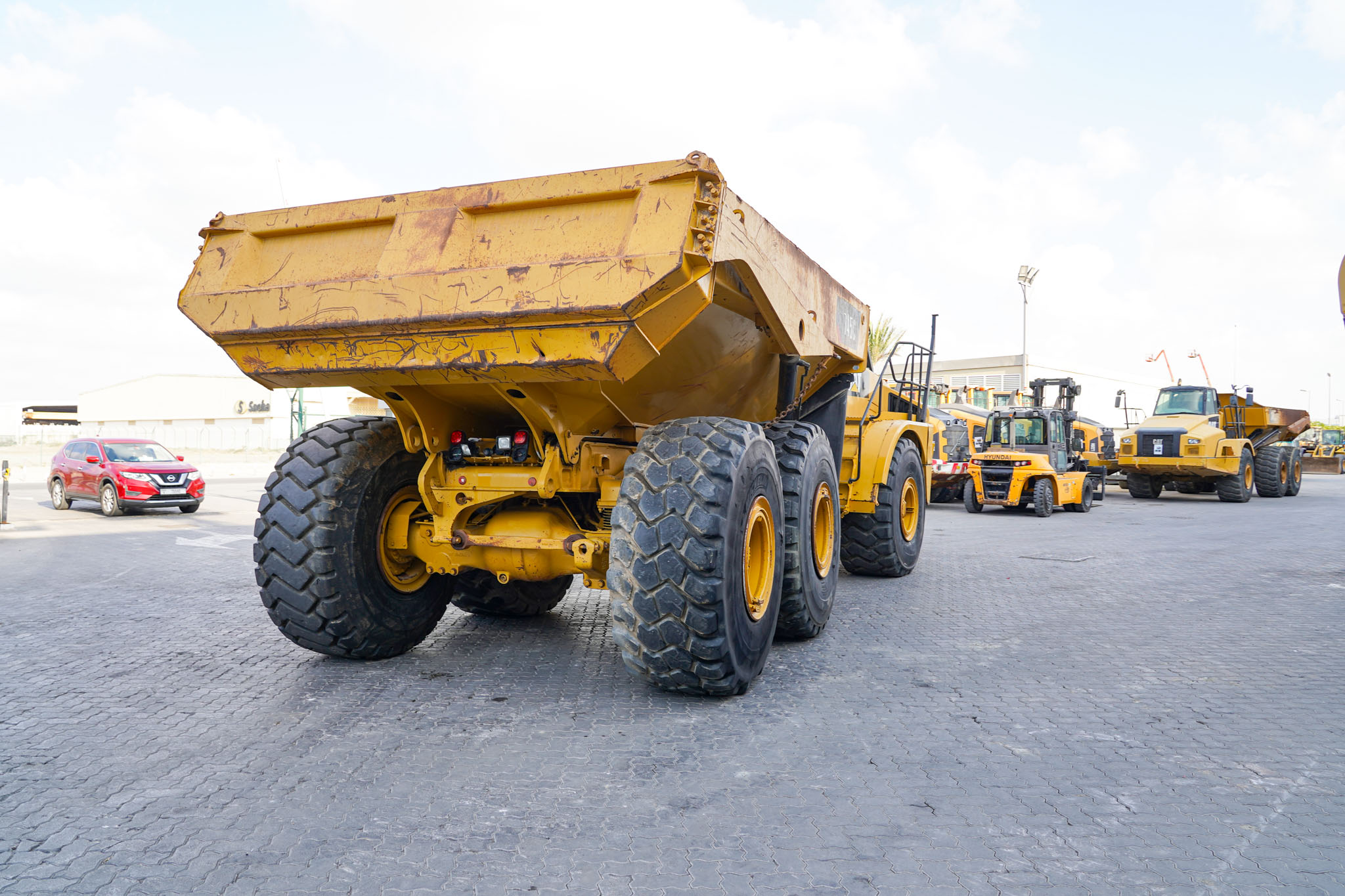 2015 CAT 745C Articulated Dump Truck - Image 4