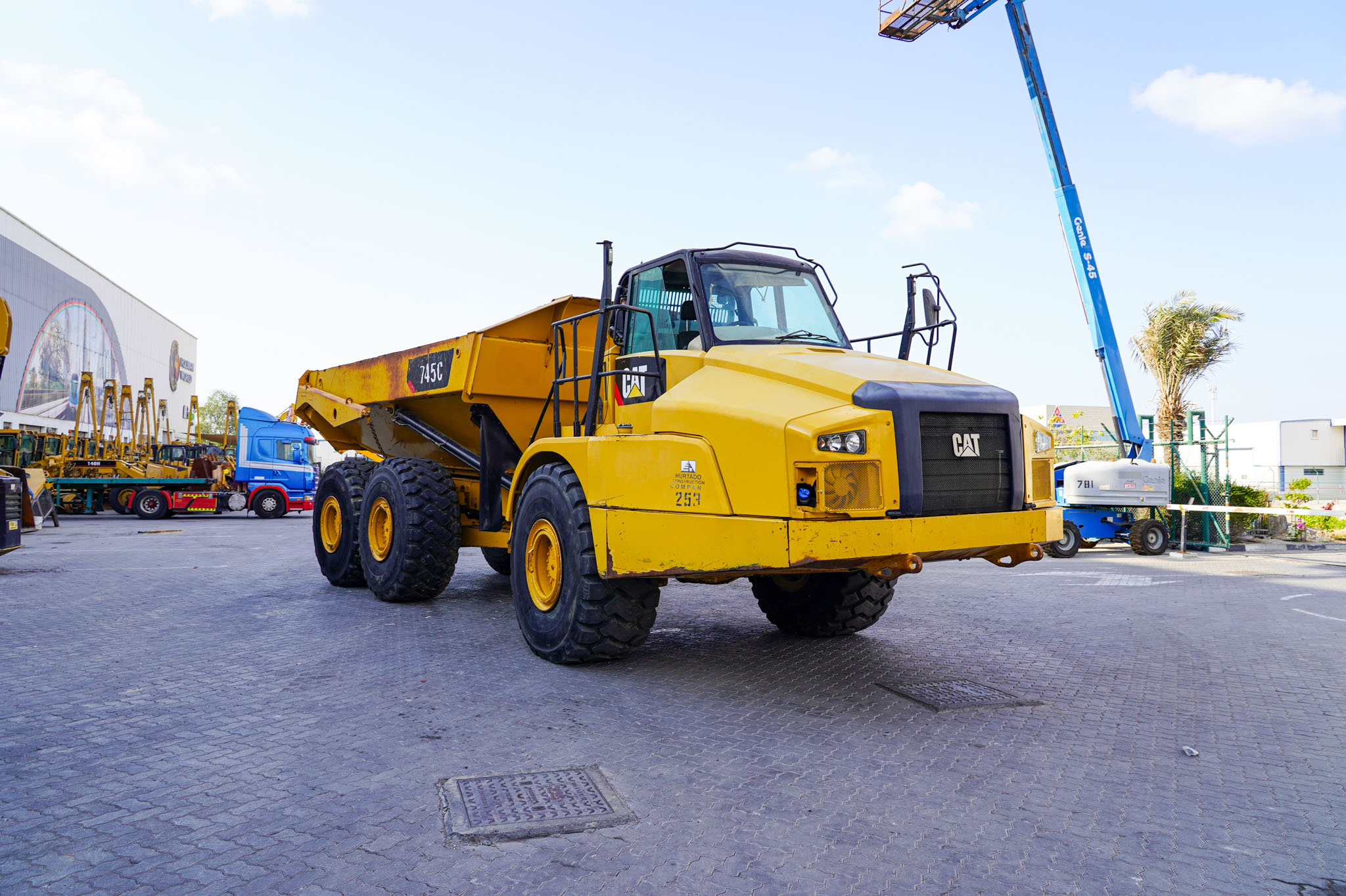 2015 CAT 745C Articulated Dump Truck - Image 2