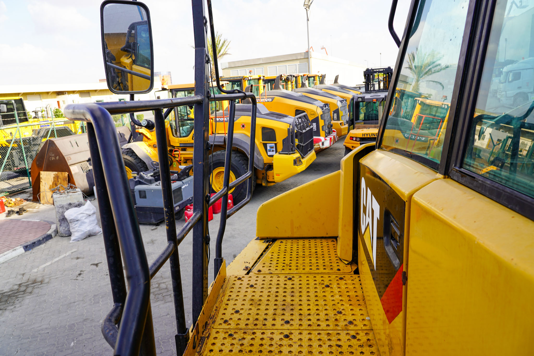2015 CAT 745C Articulated Dump Truck - Image 26