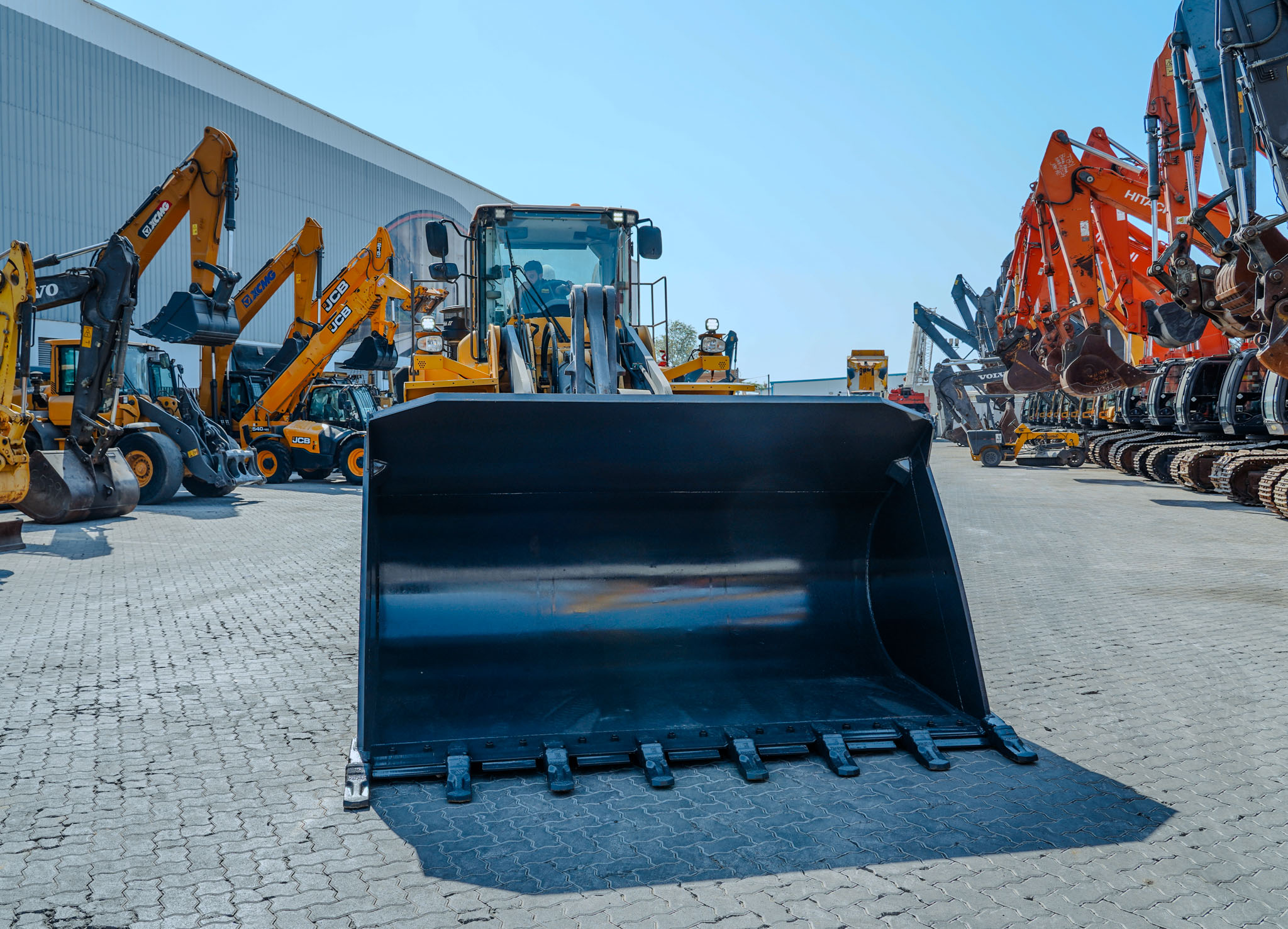 2012 VOLVO L220G Wheel Loader - Image 25