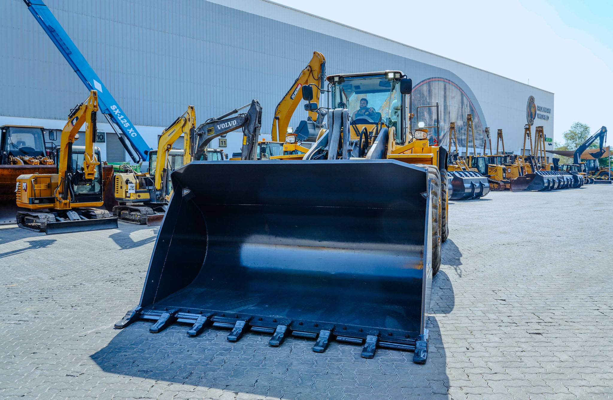 2012 VOLVO L220G Wheel Loader - Image 18