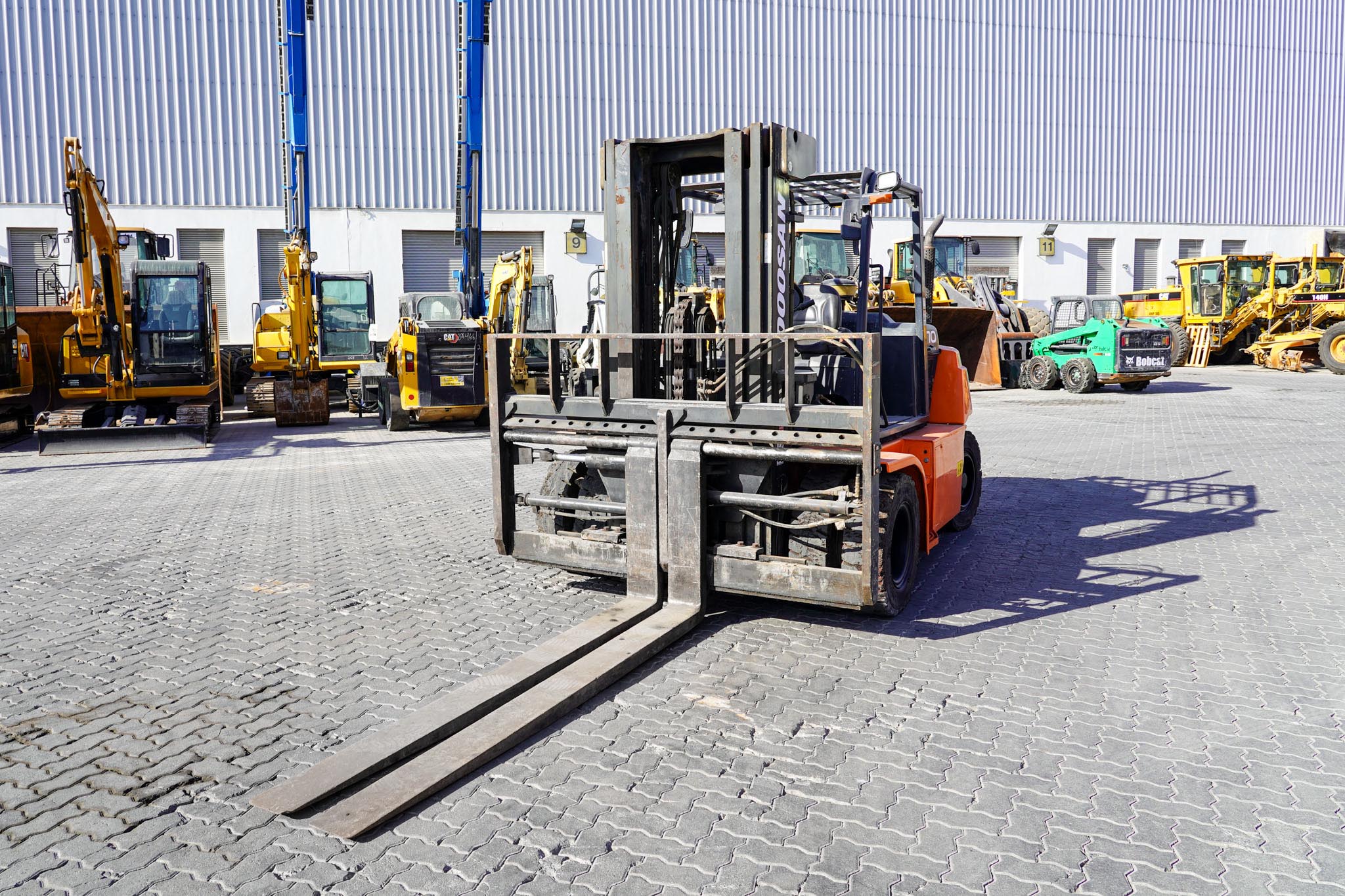 2016 DOOSAN D70S-7 7 ton Diesel Forklift - Image 5