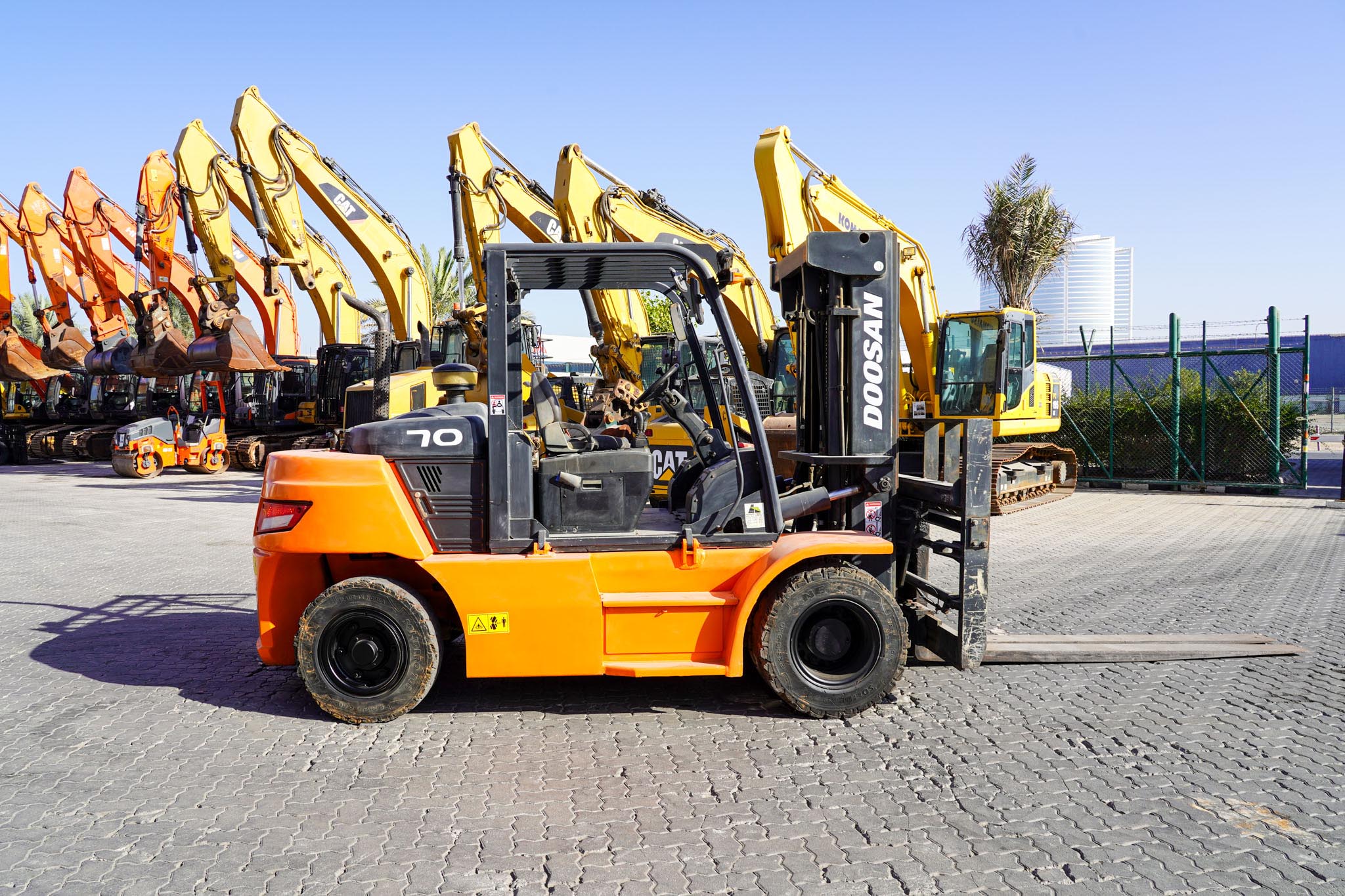 2016 DOOSAN D70S-7 7 ton Diesel Forklift - Image 3