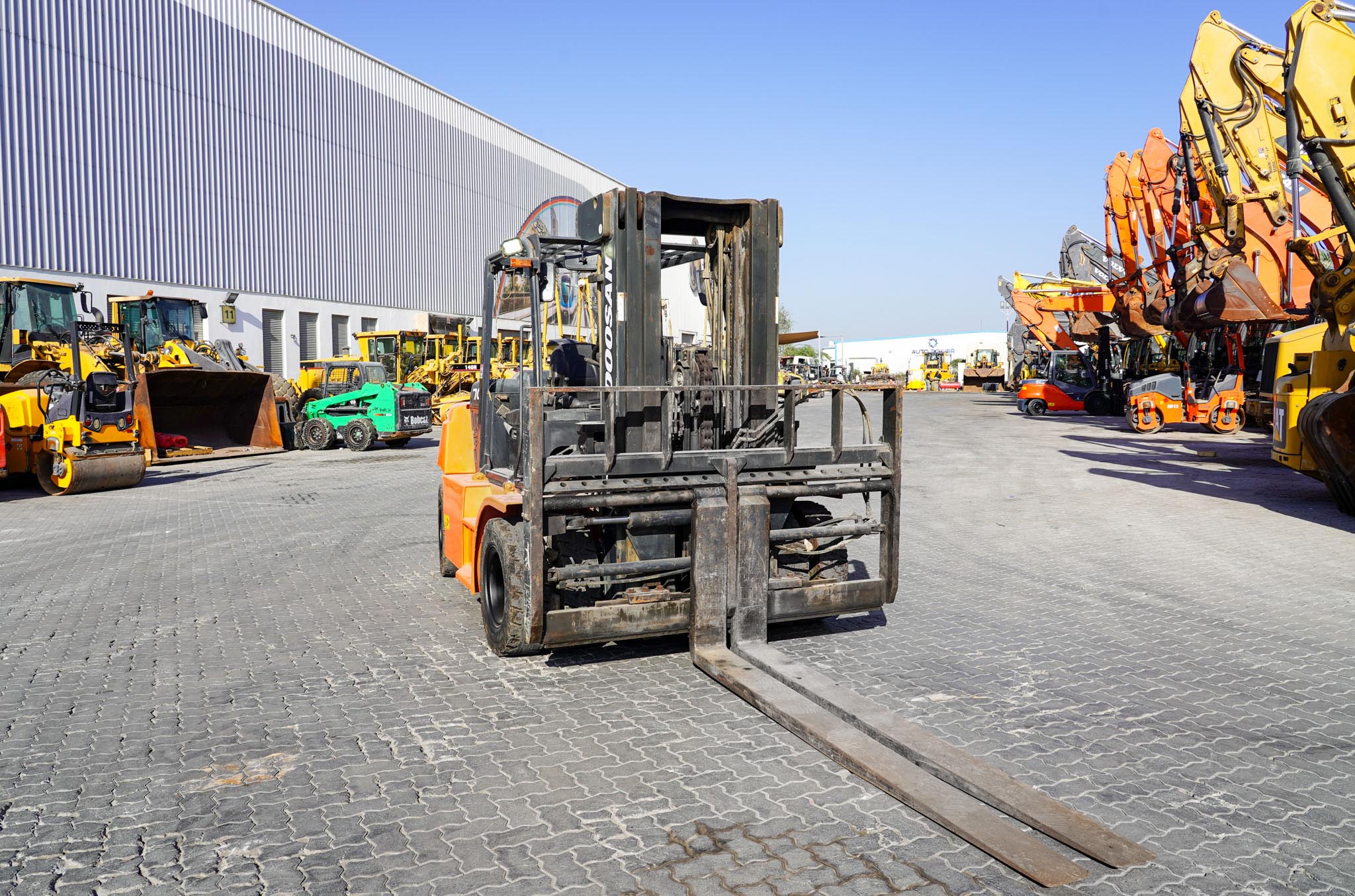 2016 DOOSAN D70S-7 7 ton Diesel Forklift - Image 6