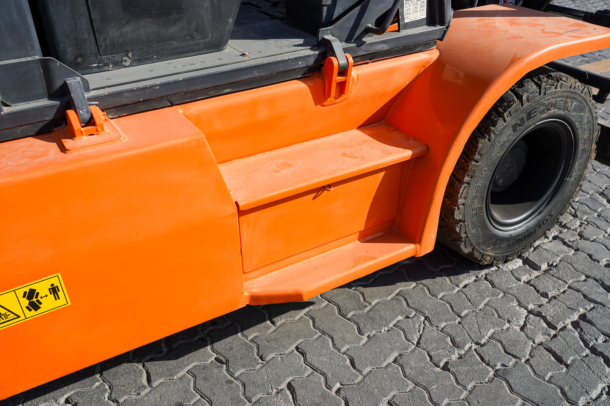 2016 DOOSAN D70S-7 7 ton Diesel Forklift - Image 14